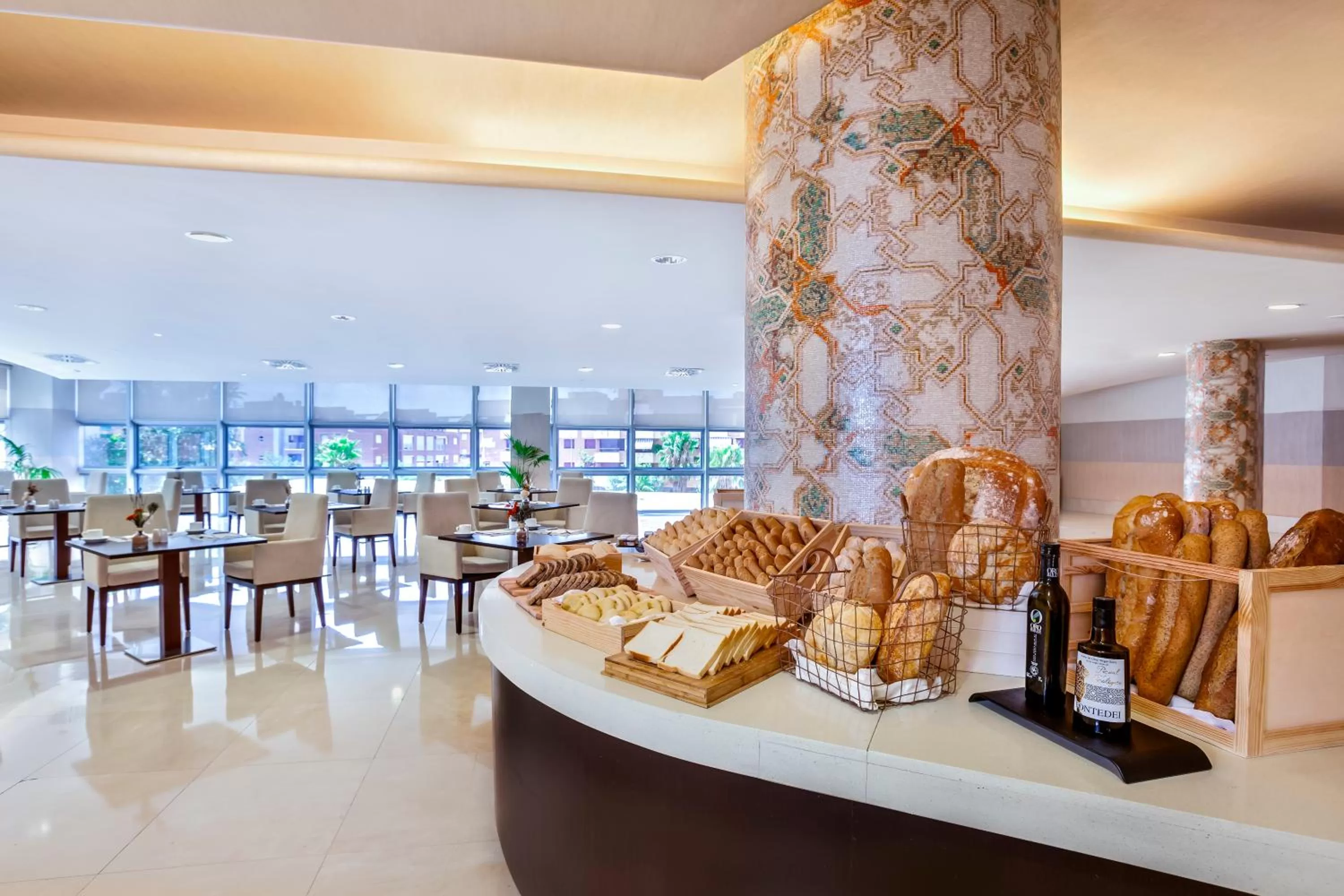 Restaurant/places to eat in Barceló Granada Congress