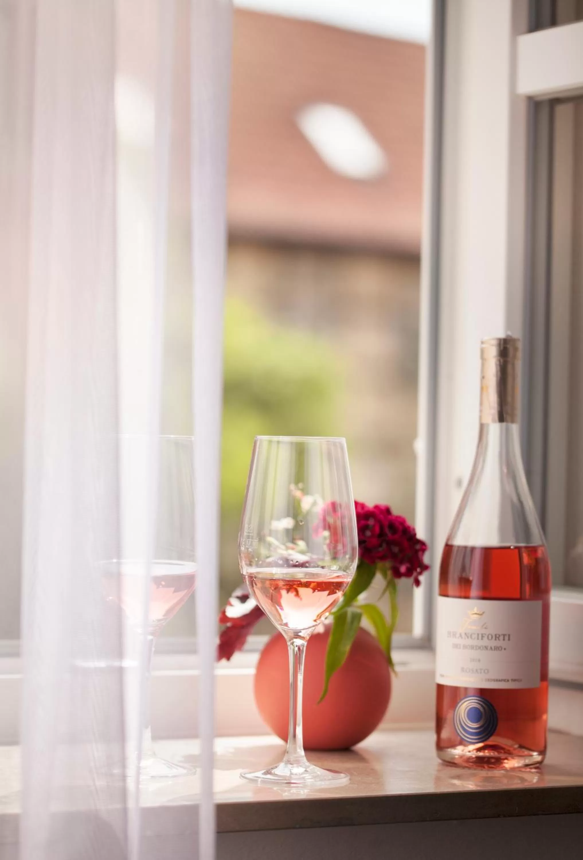 Food and drinks in ONNO Boutique Hotel & Apartments