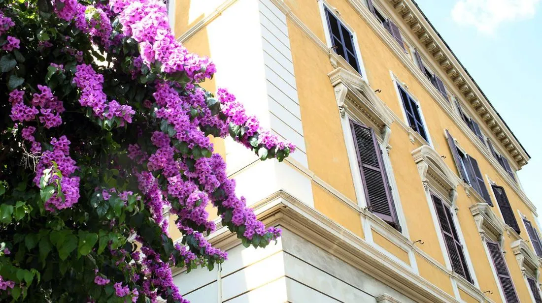 Property building in Roma Room Hotel