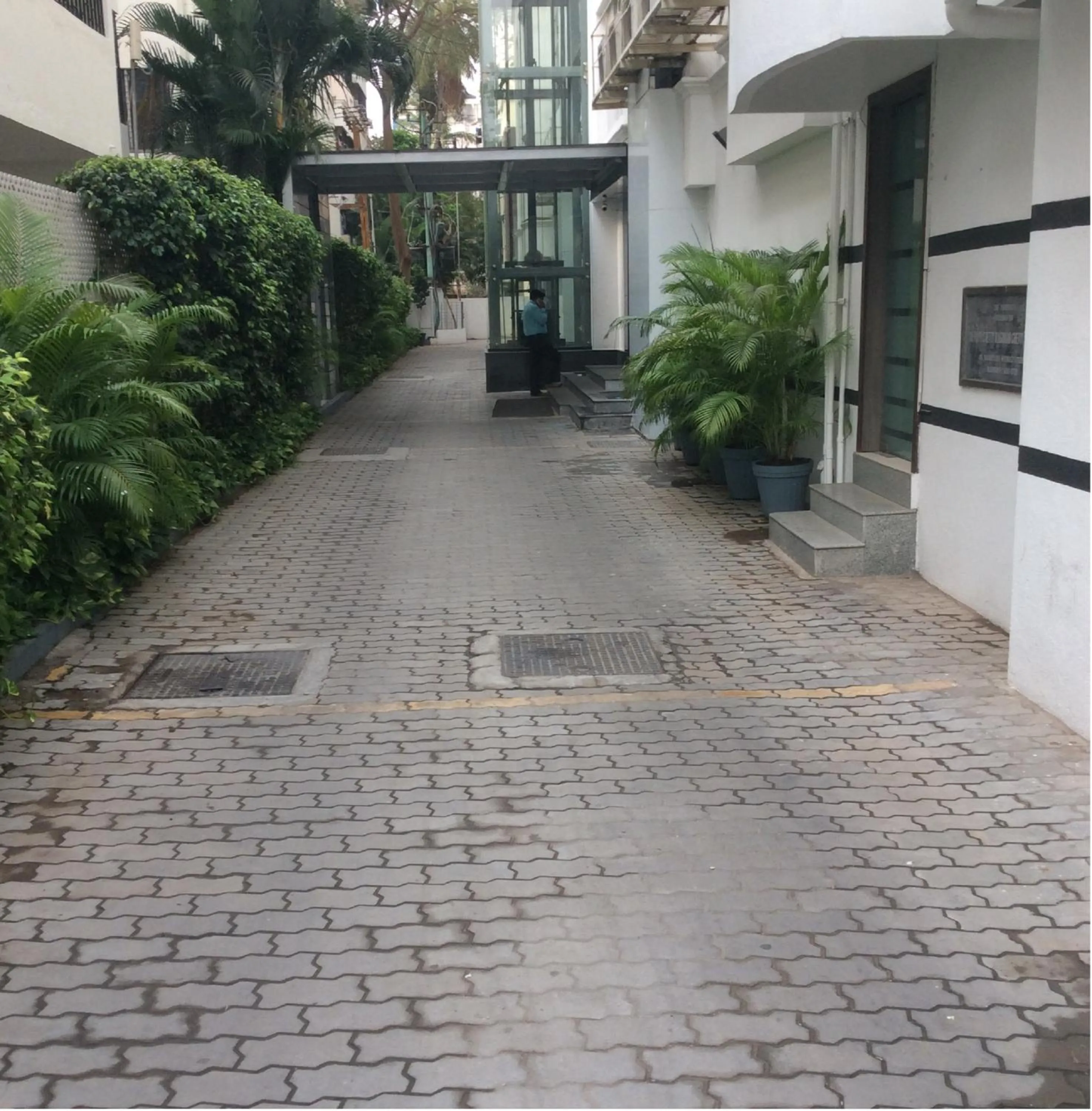 Area and facilities in The Lotus Apartment Hotel, Venkatraman Street