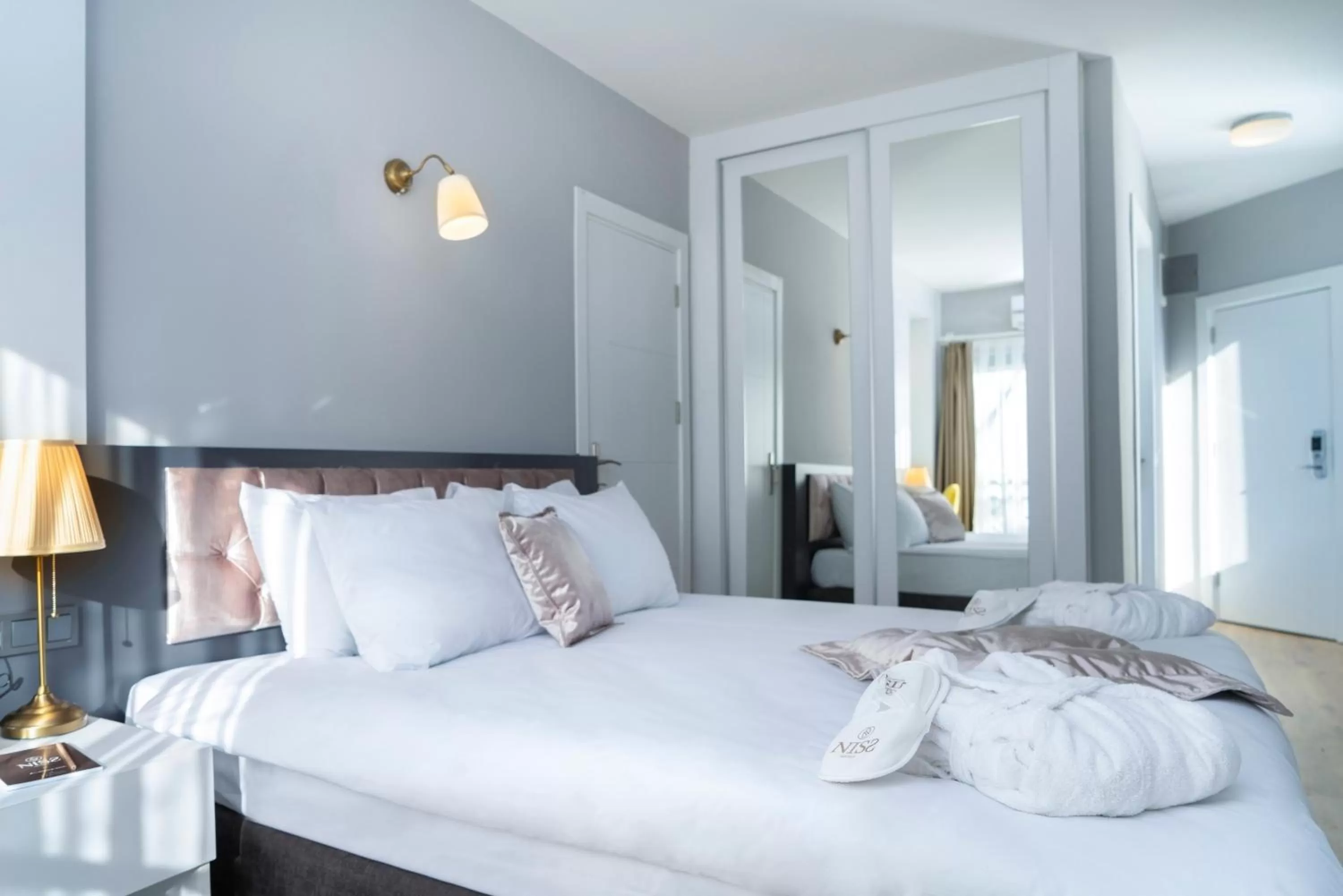Bedroom in Niss Lara Hotel