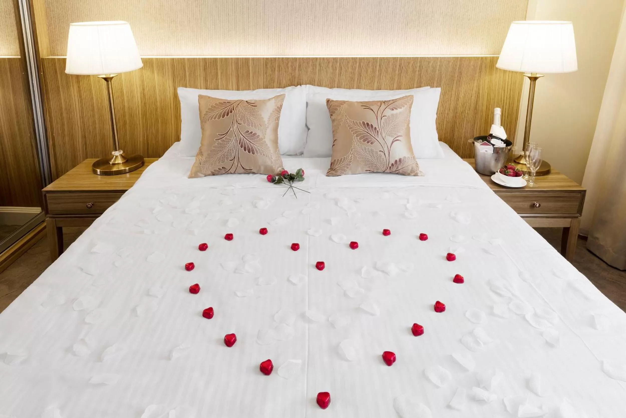 One-Bedroom Suite with Spa in Hotel Diana