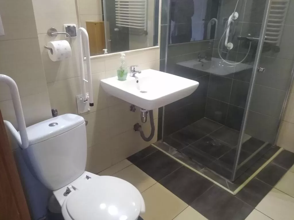 Shower in Zajazd Eljan-Centrum Noclegowe