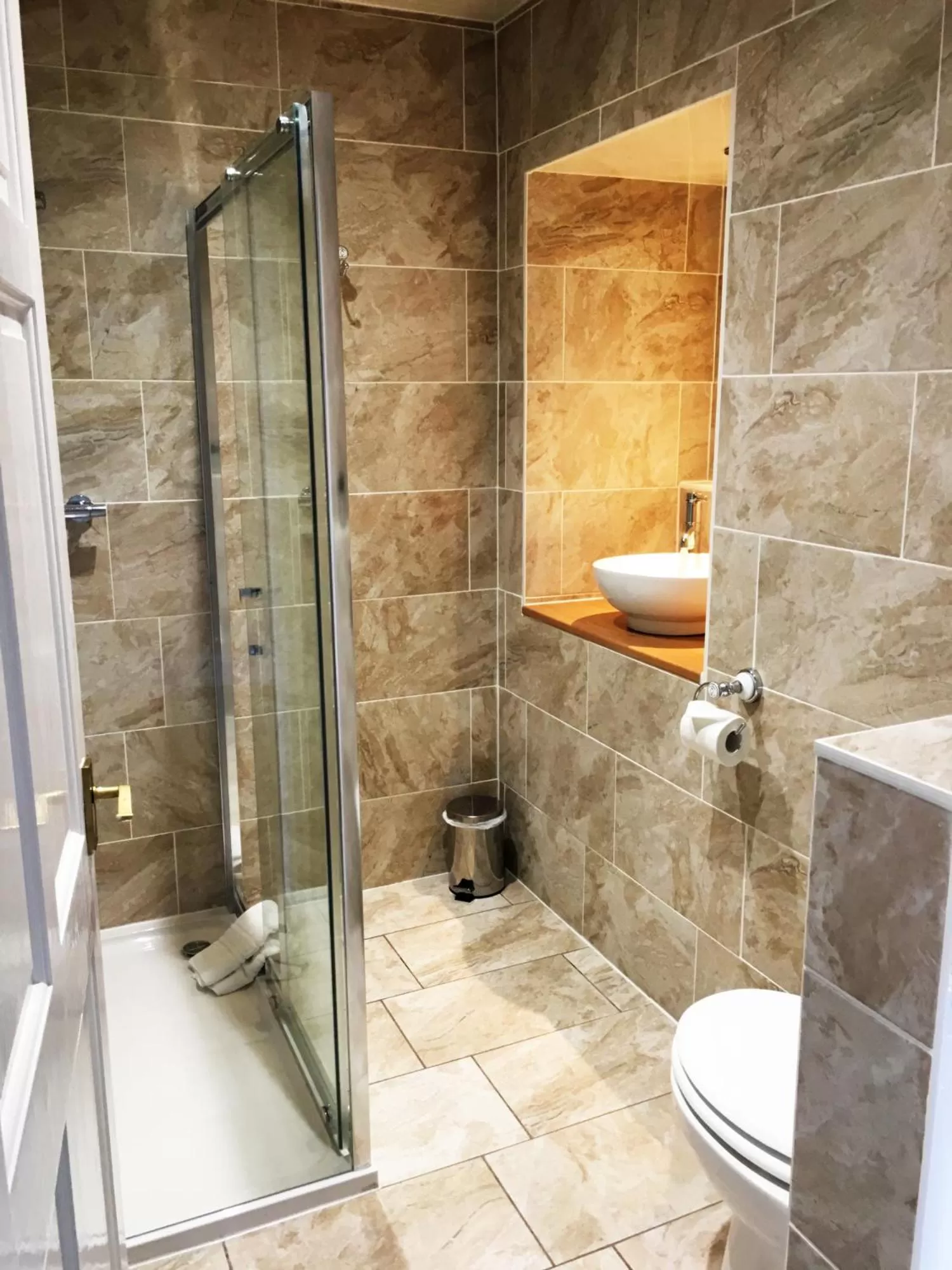 Bathroom in Oswald House