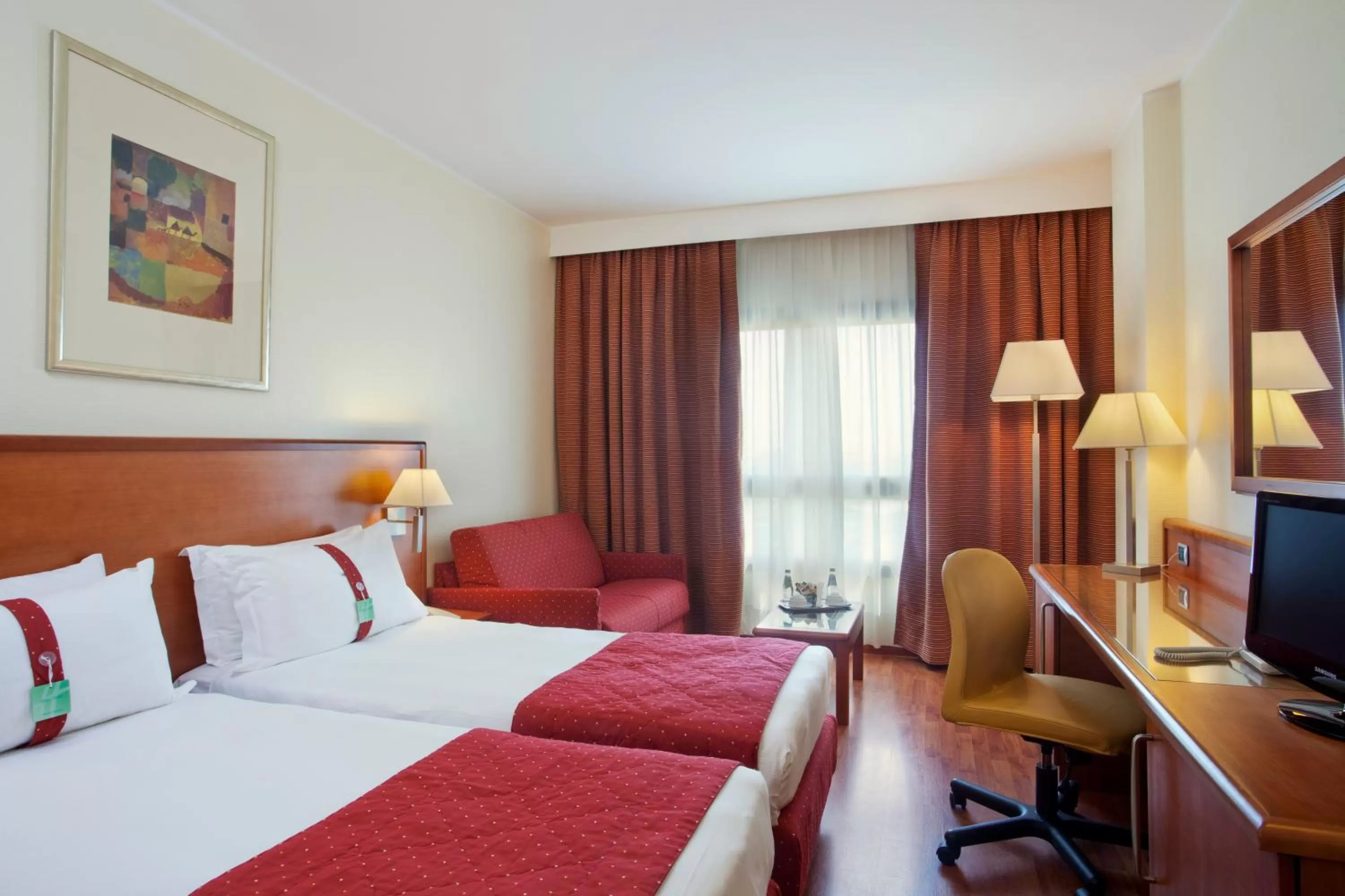 Bed in Holiday Inn Cagliari by IHG