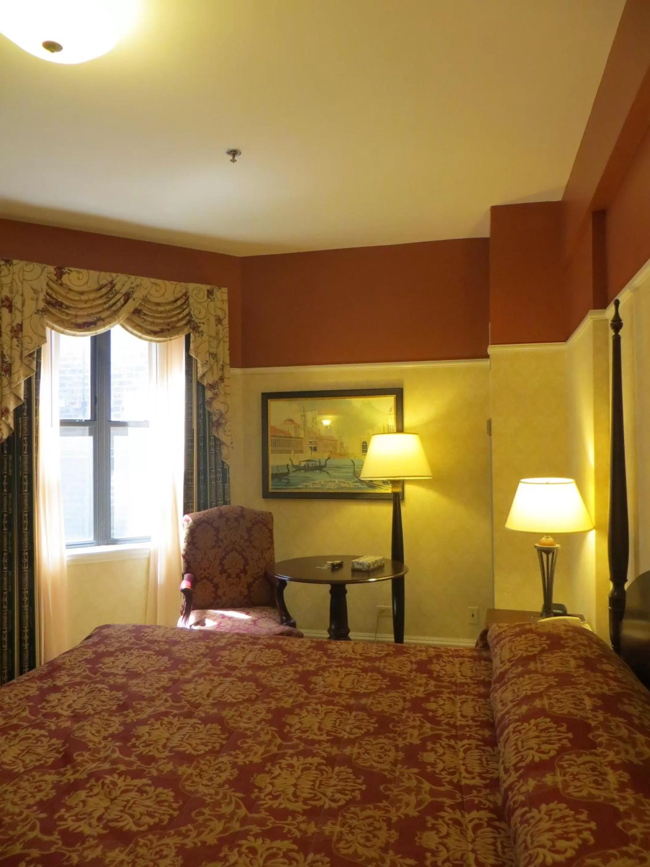 Bed in Carleton of Oak Park