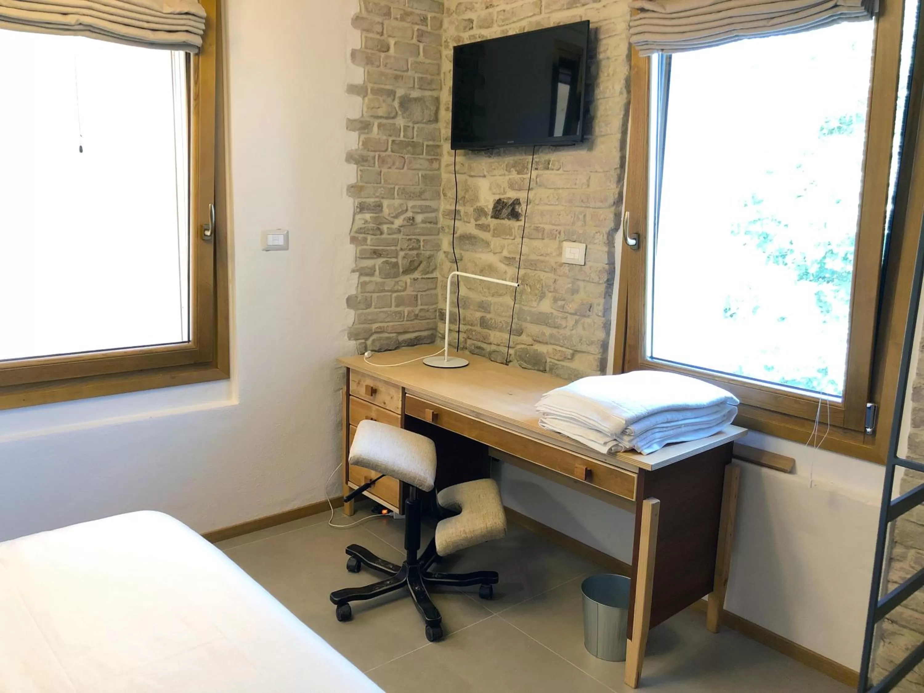 Photo of the whole room, Bed in Dai Ventu