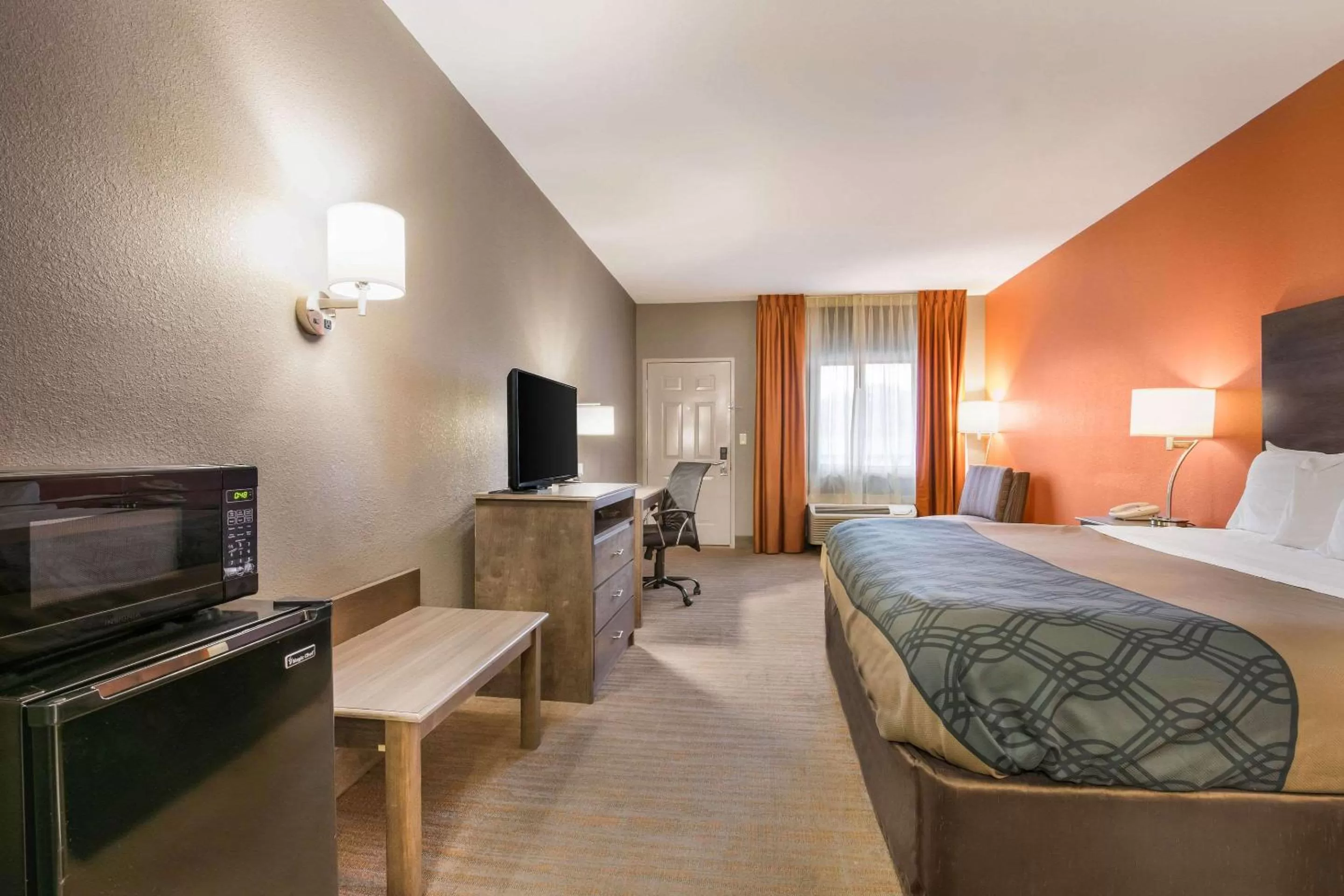 Bedroom, Bed in Econo Lodge Forrest City I-40