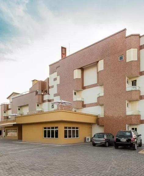 Facade/entrance in Hotel Dois H