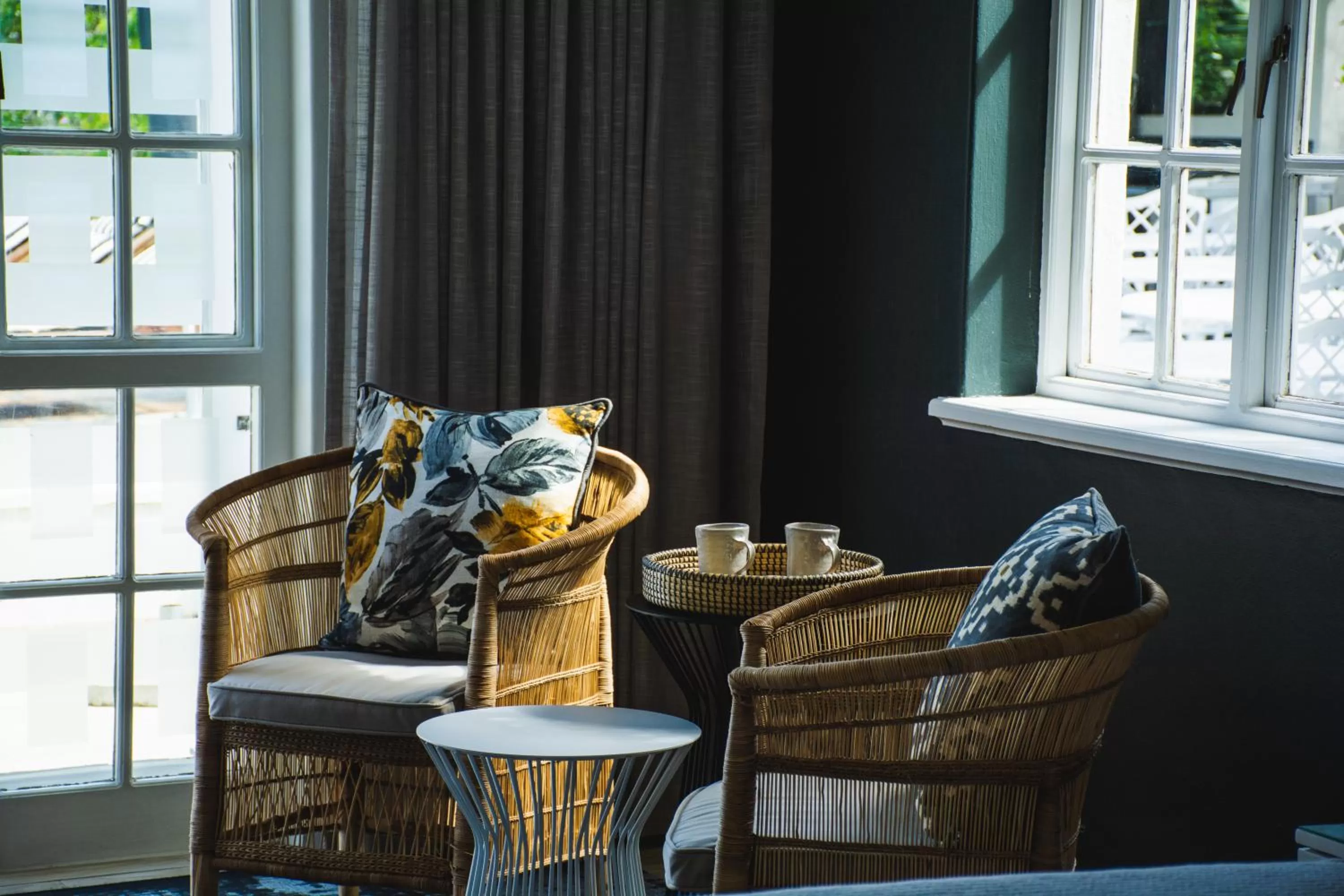 Seating area in Vida Nova Retreat