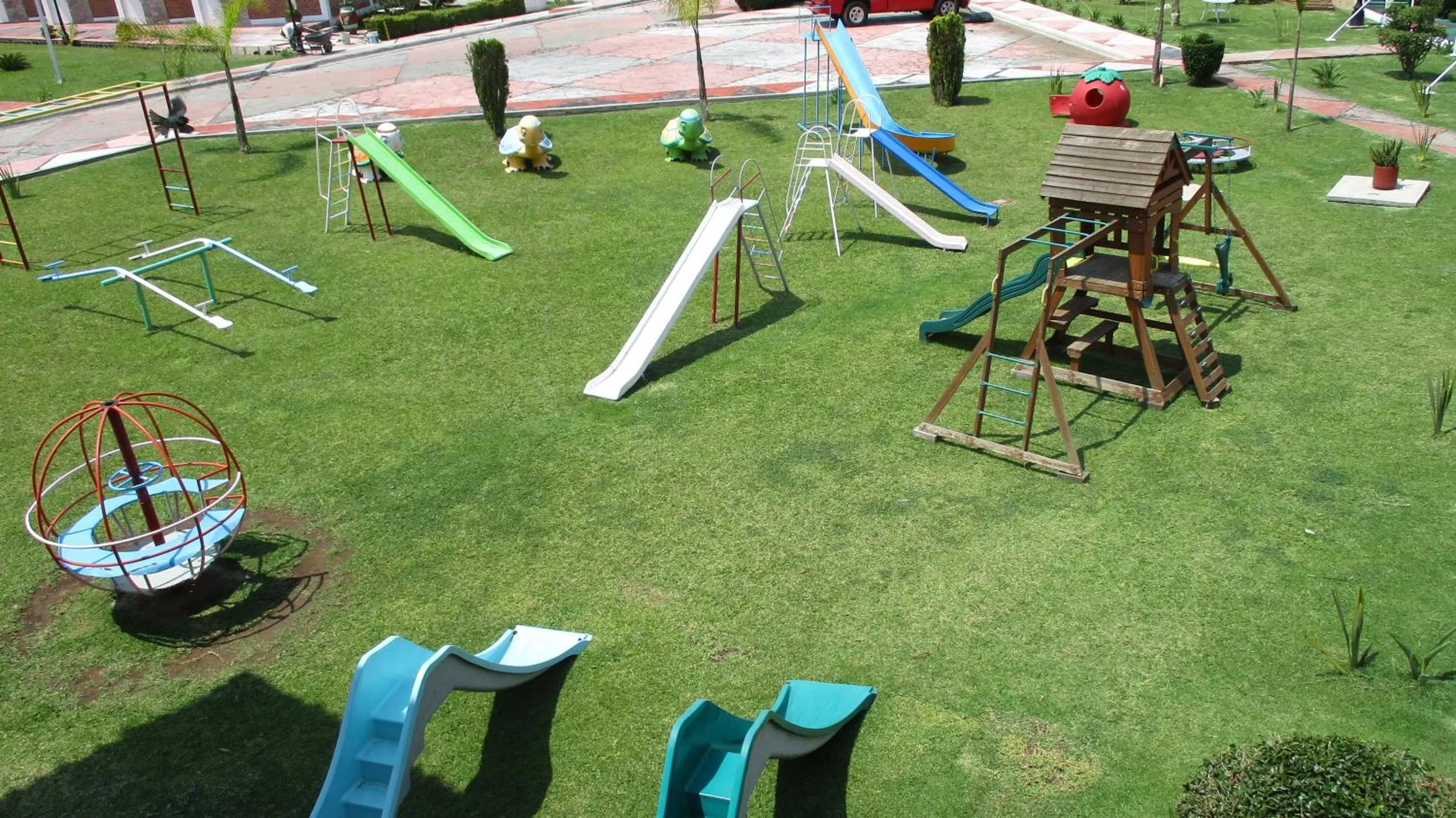 Garden in Hotel Villa Monarca Inn