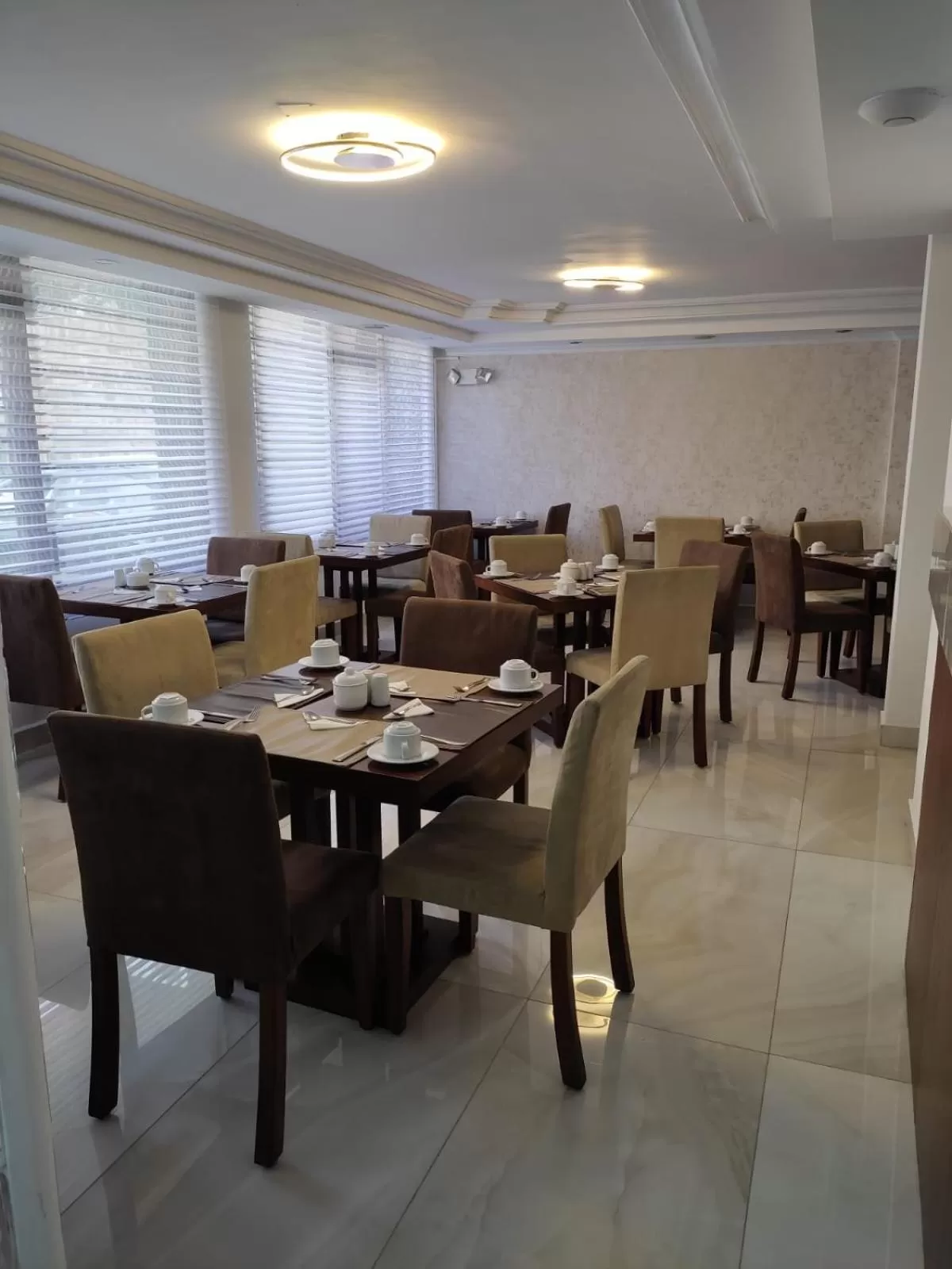 Restaurant/places to eat in La Carolina Inn