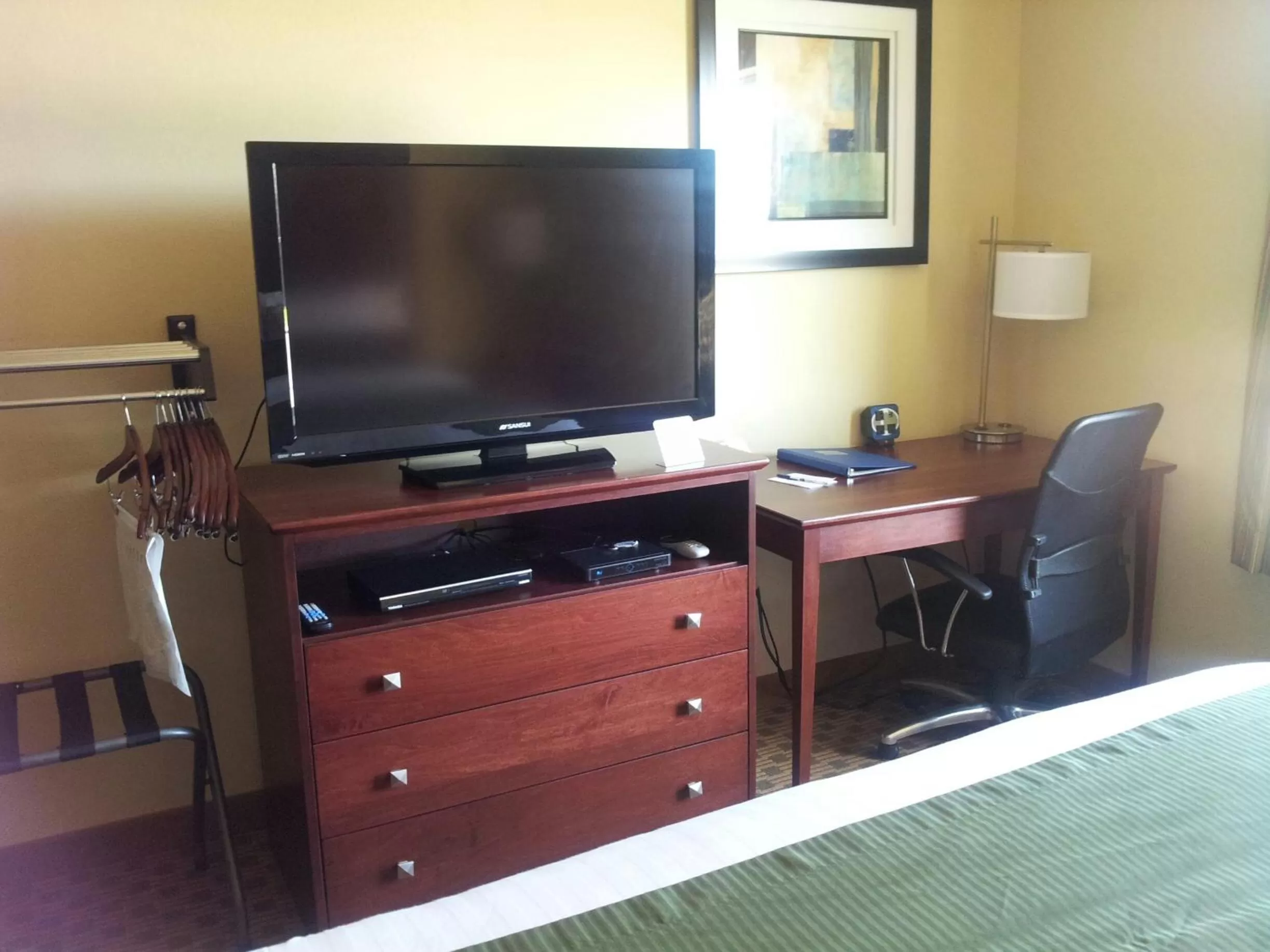 Bedroom in Cobblestone Inn & Suites - Hartington