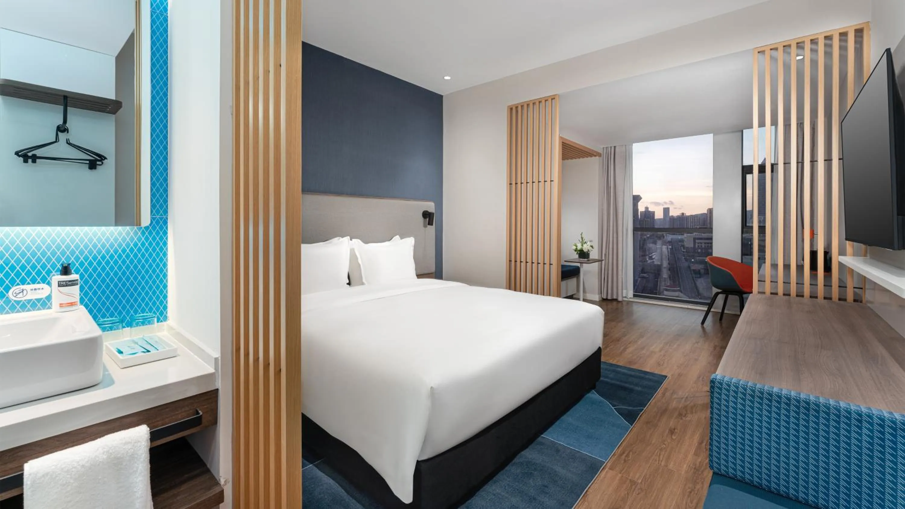 Bed in Holiday Inn Express Kunming Panlong by IHG