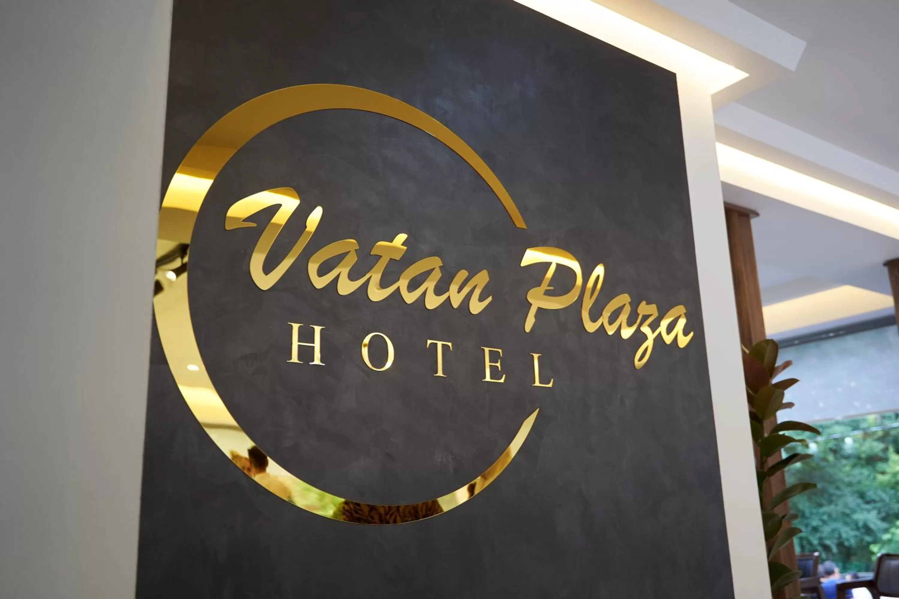 Property building in Vatan Plaza