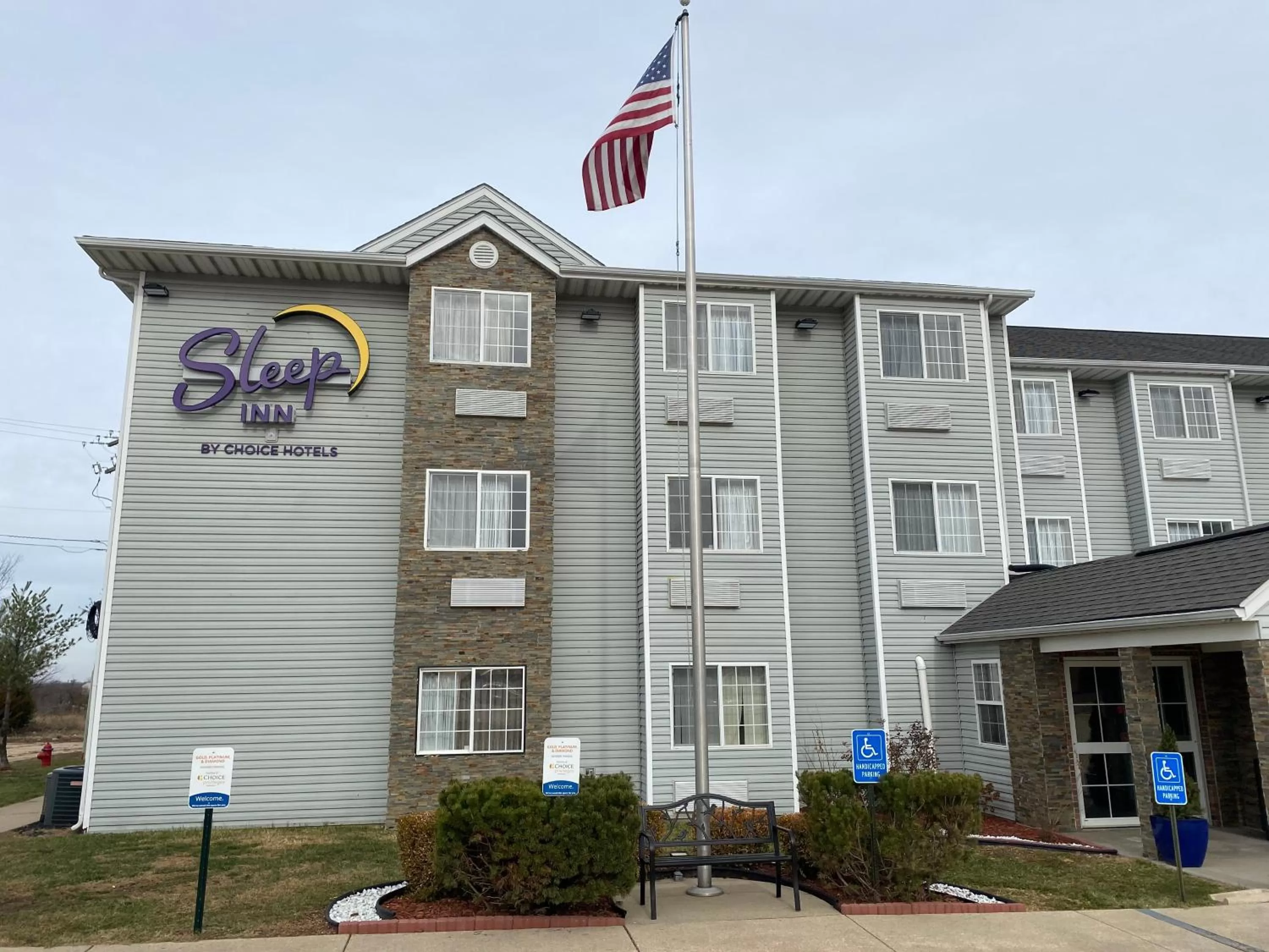 Property building in Sleep Inn St Robert-Fort Leonard Wood