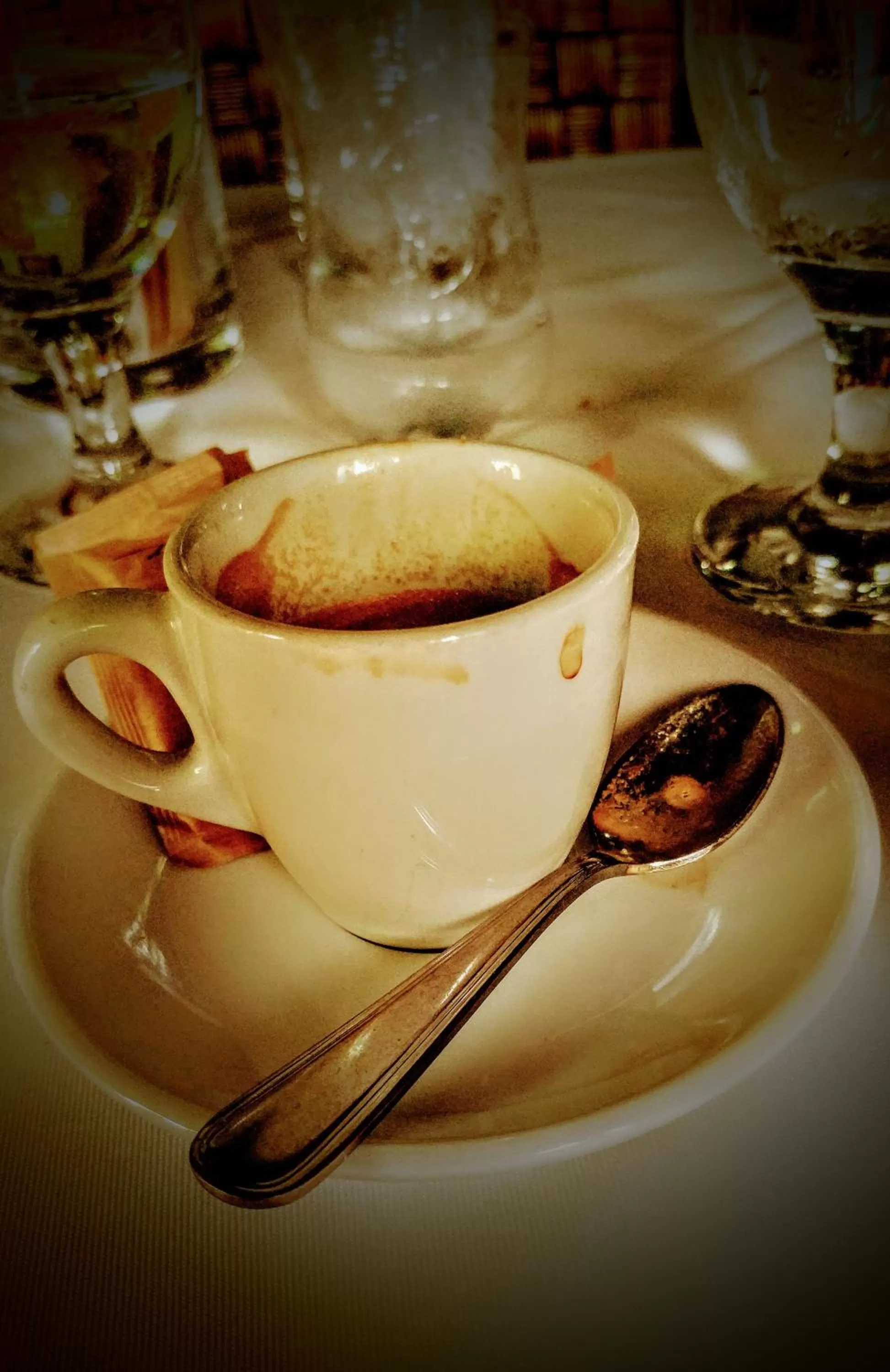 Coffee/tea facilities in Hotel Class Colonial