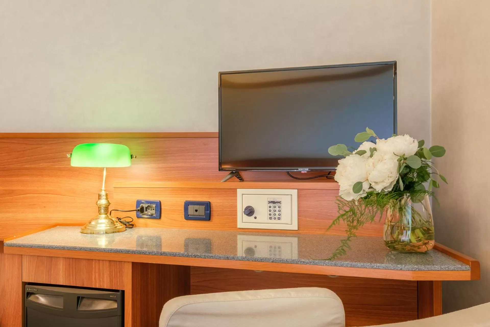 Bedroom in SHG Hotel Bologna