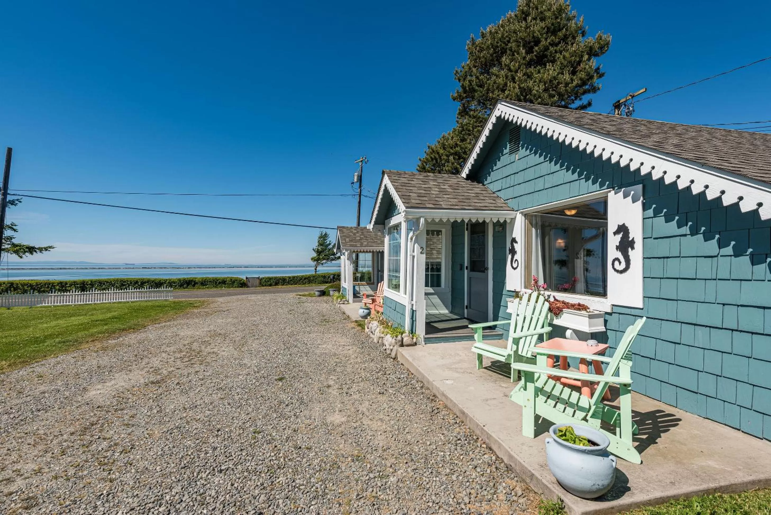 Sea view in Juan de Fuca Waterfront Hotel & Cottages