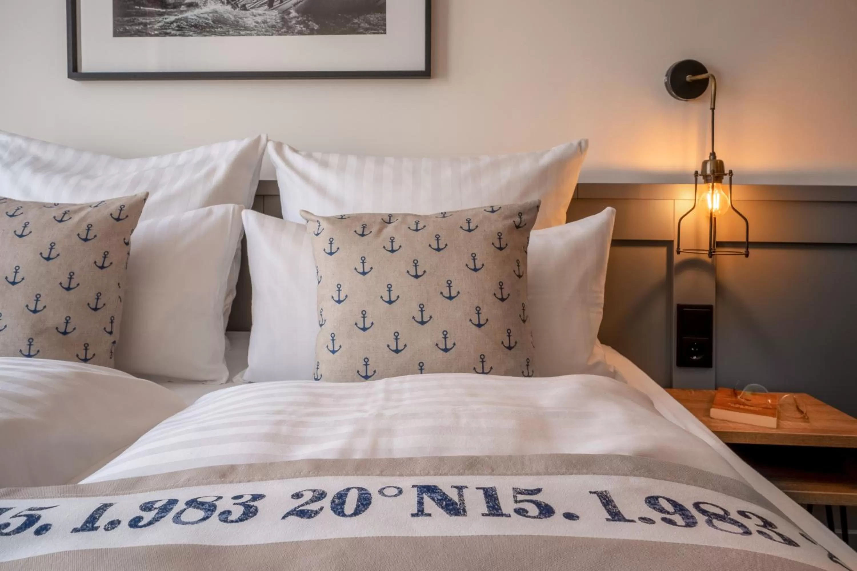 Bed in Hotel Yachtclub