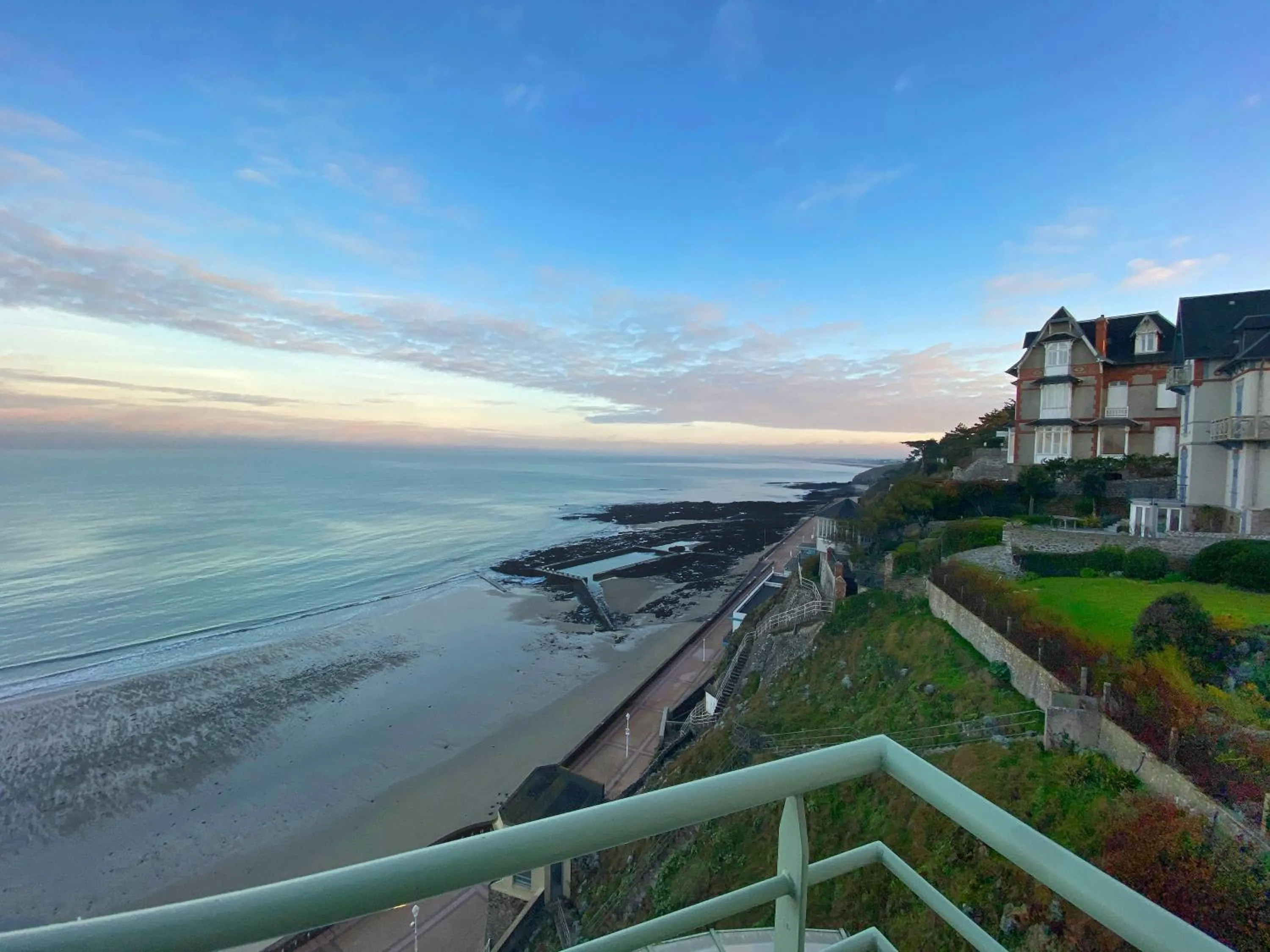 Property building in Mercure Granville Le Grand Large