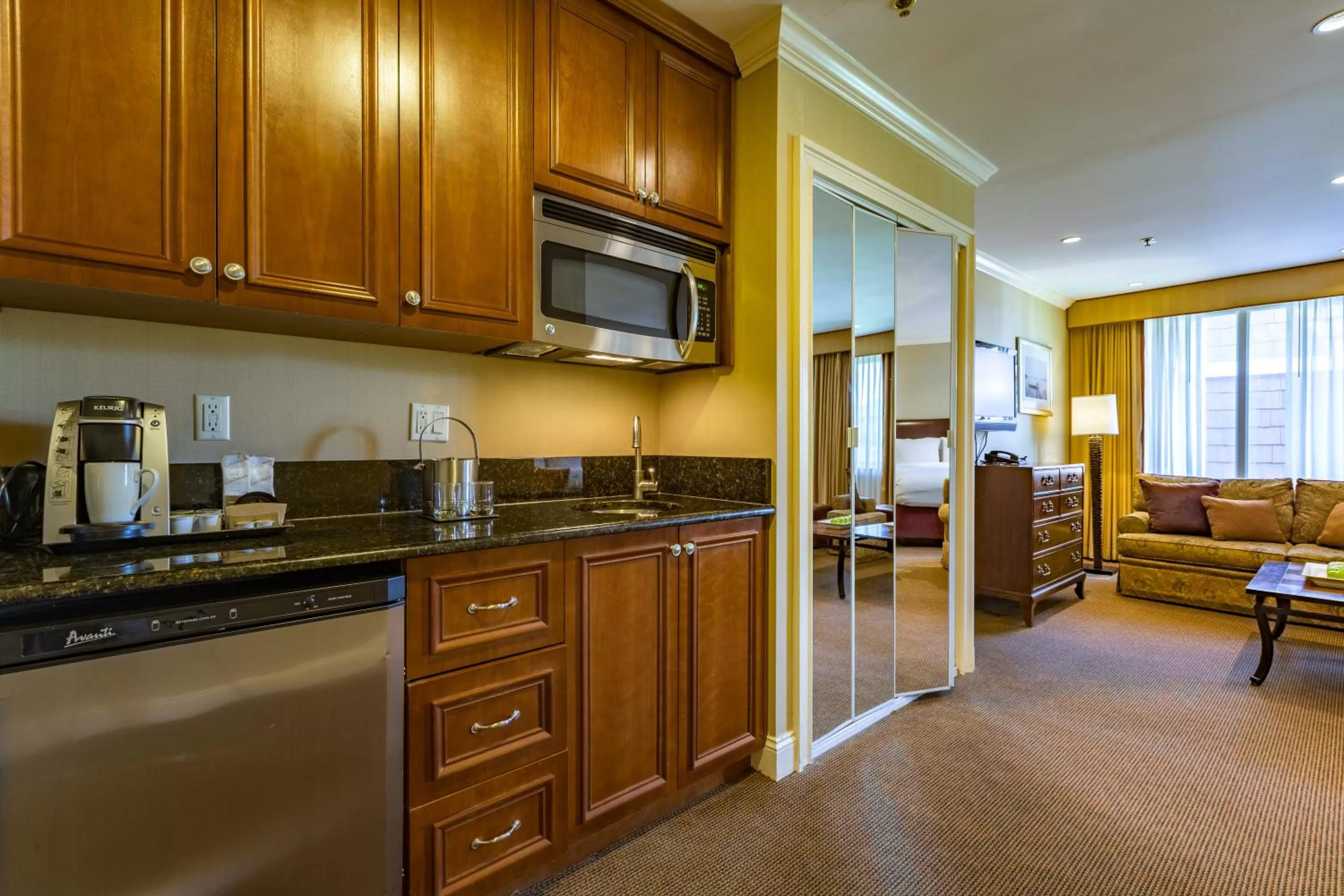 Kitchen or kitchenette in Sleepy Hollow Hotel