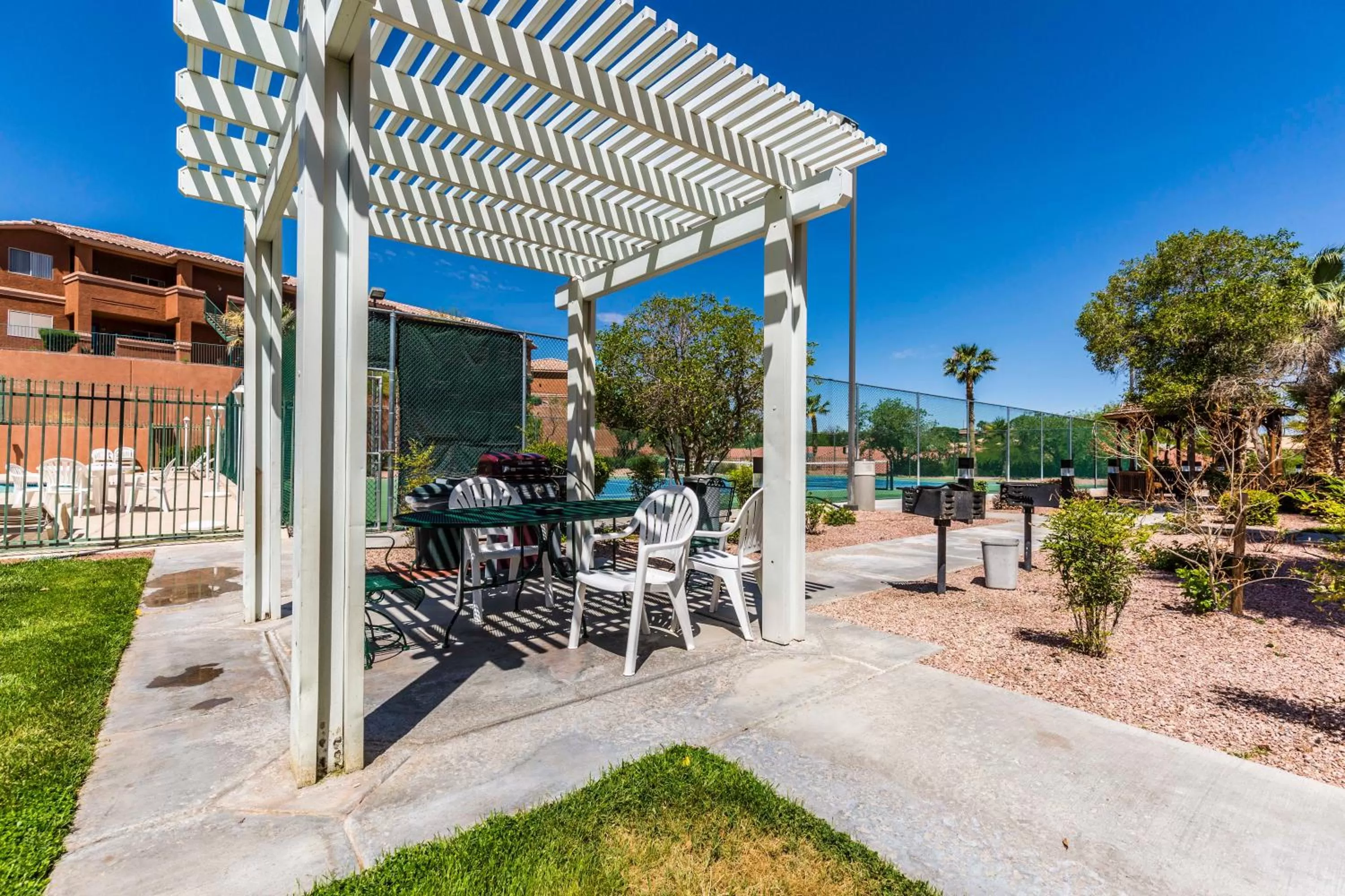 BBQ facilities in Mojave Edge