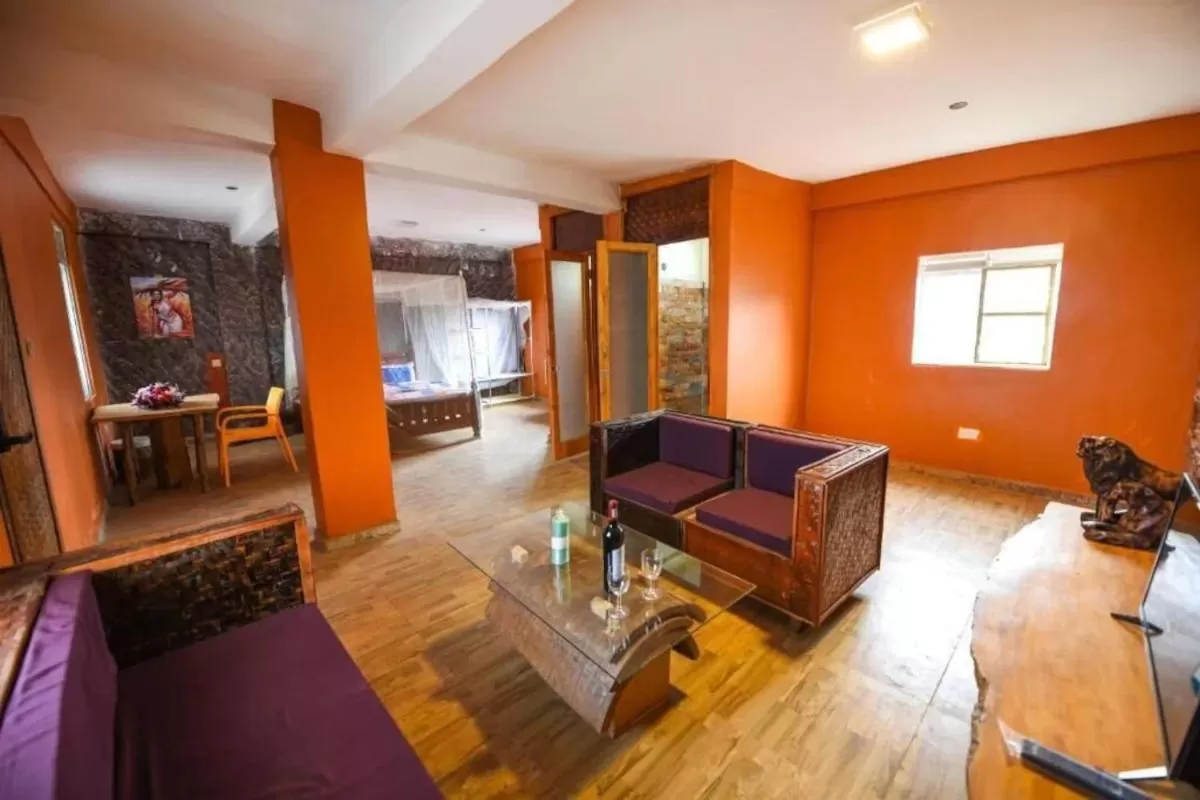 Photo of the whole room, Seating Area in African Tribe Suites