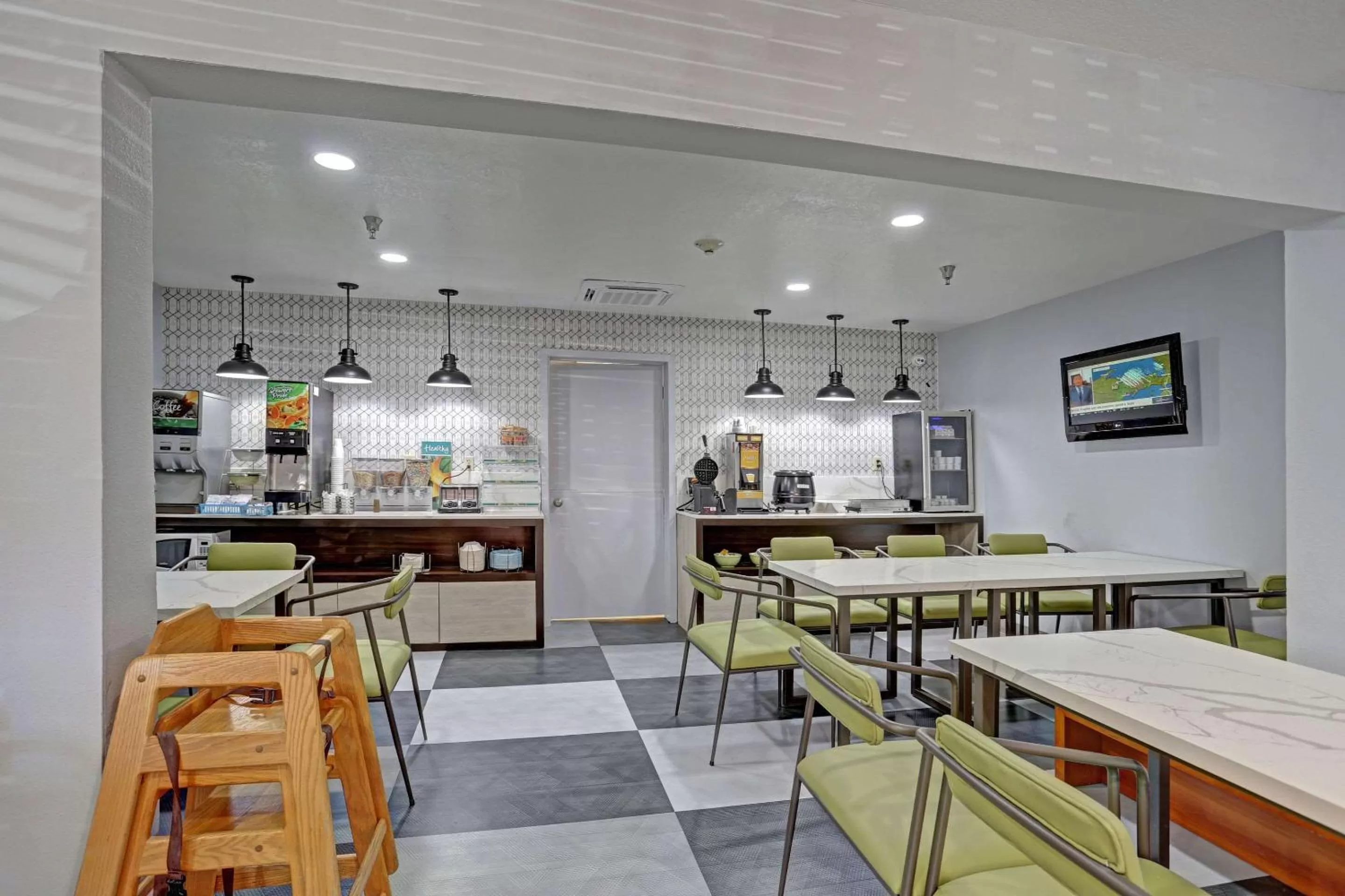 Restaurant/places to eat in Quality Inn Pierre-Fort Pierre