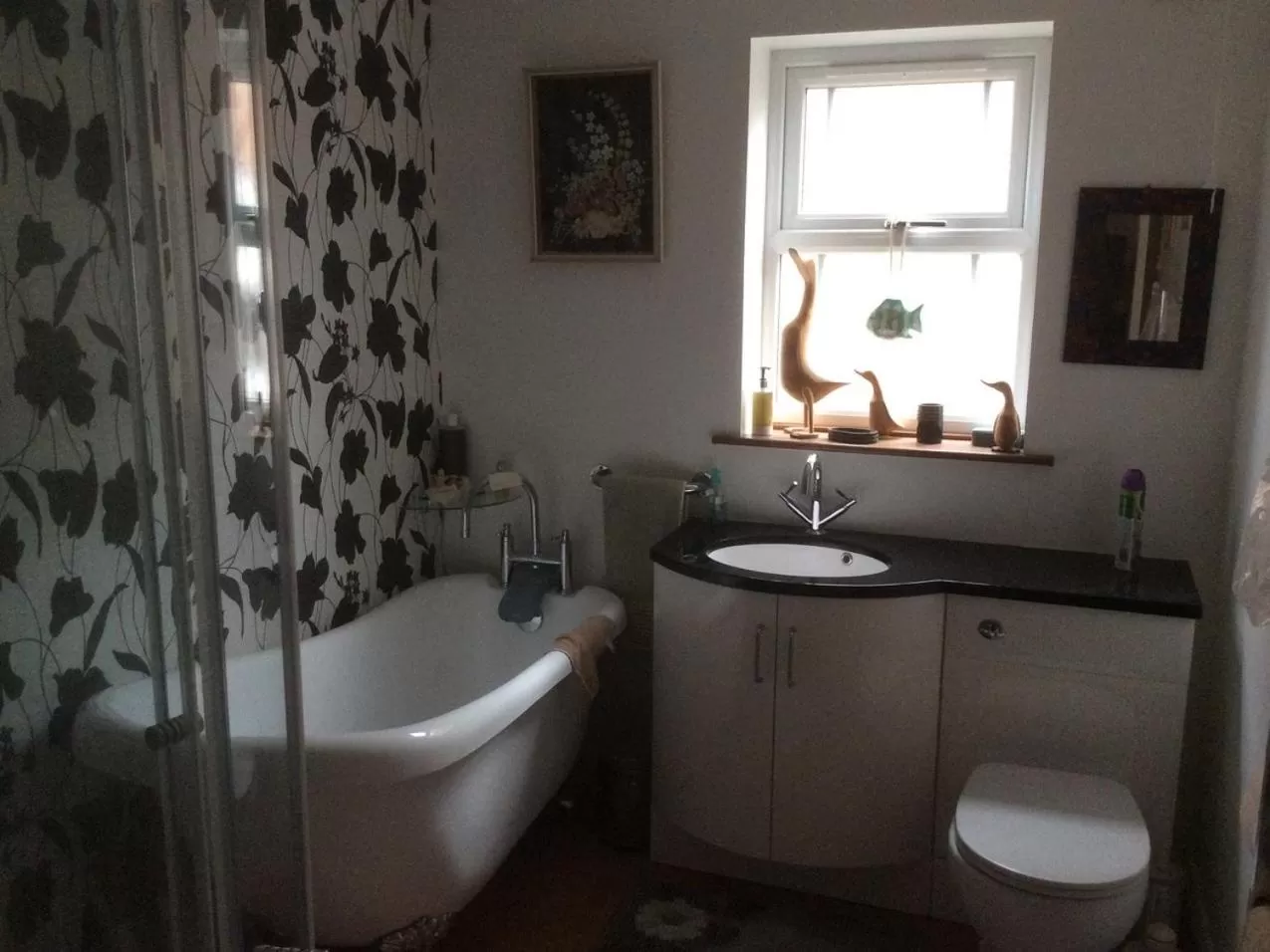 Bathroom in Laurel Lodge