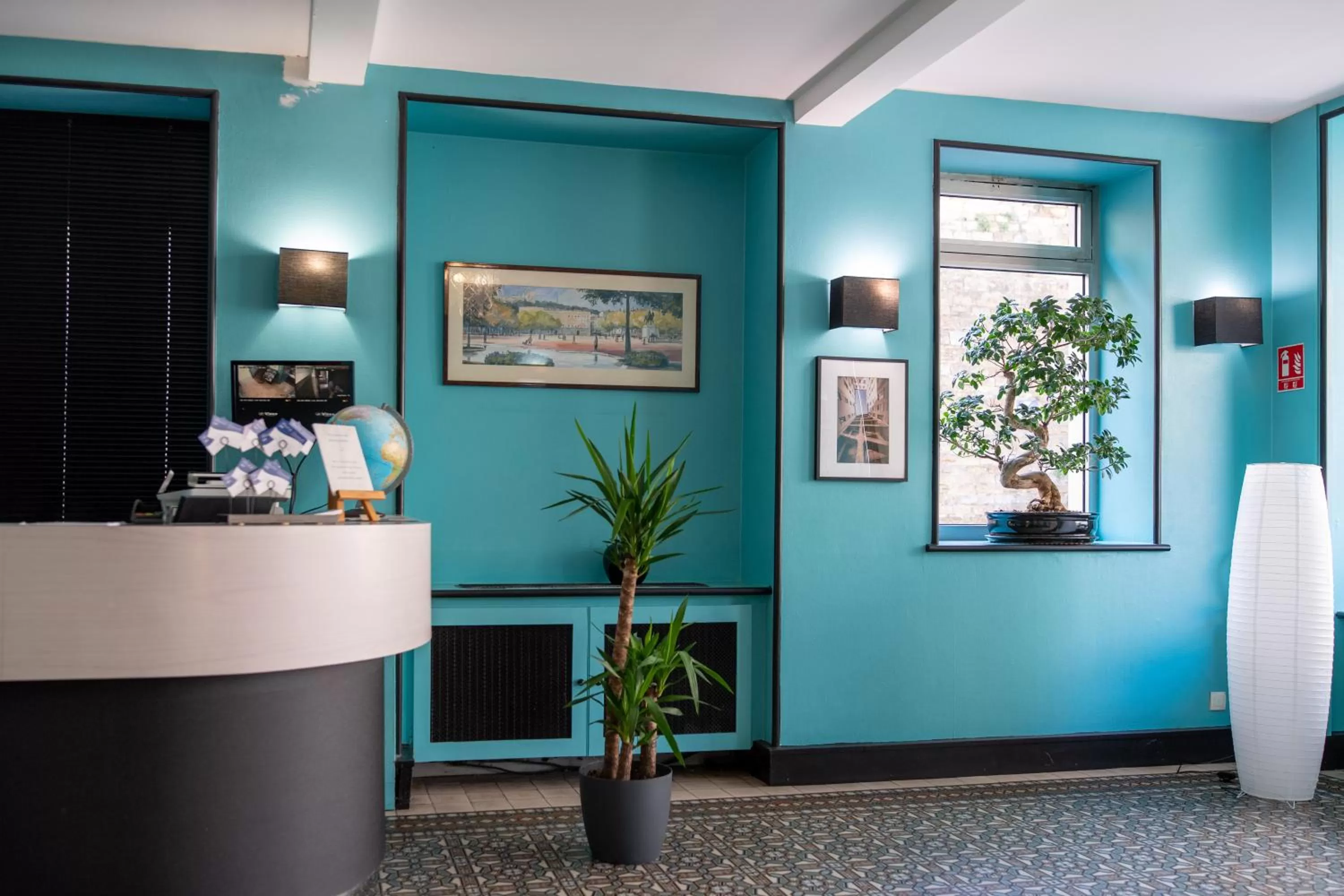 Property building in Hotel de Normandie