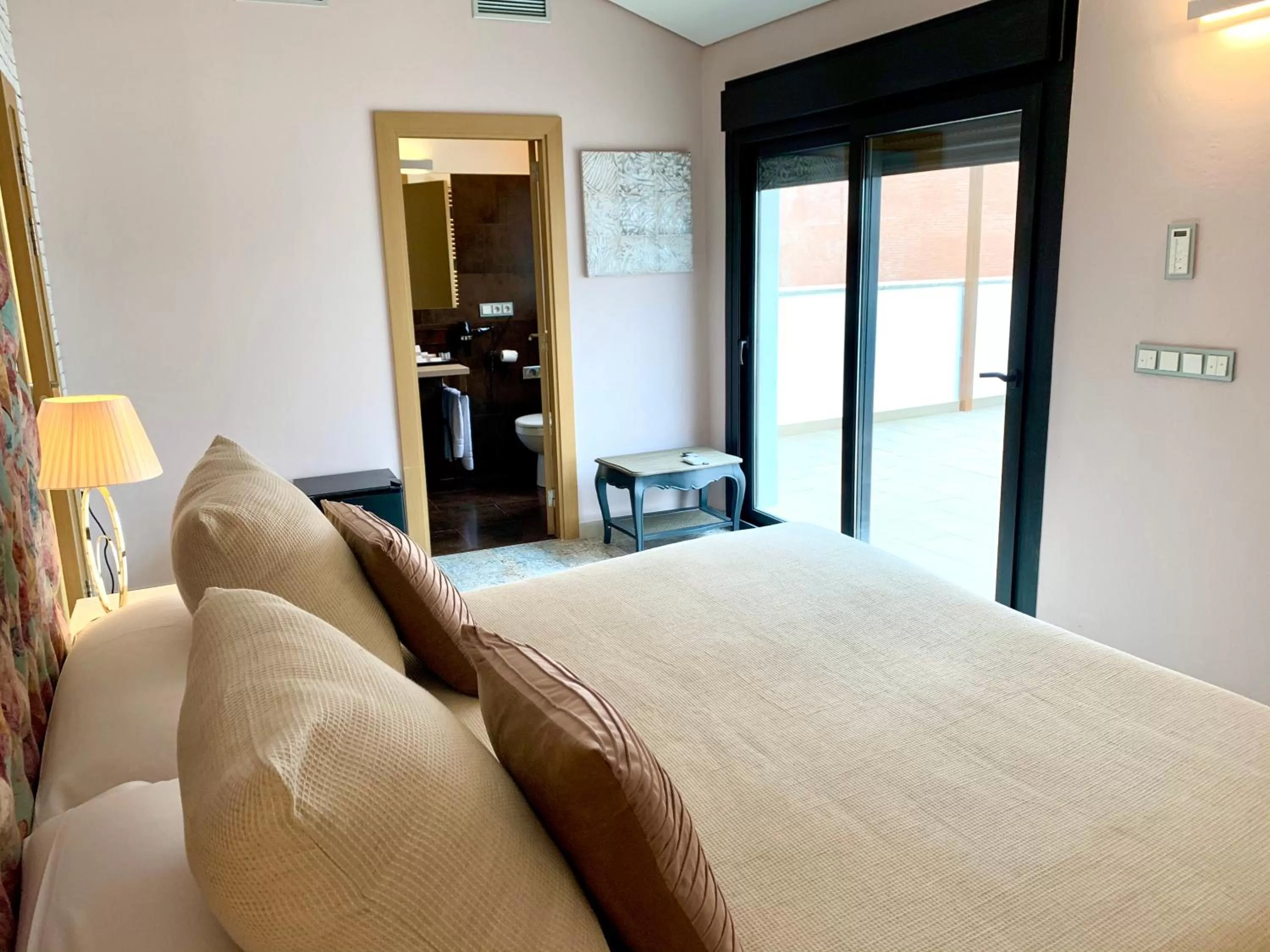 Photo of the whole room, Bed in Akla Hotel Mérida