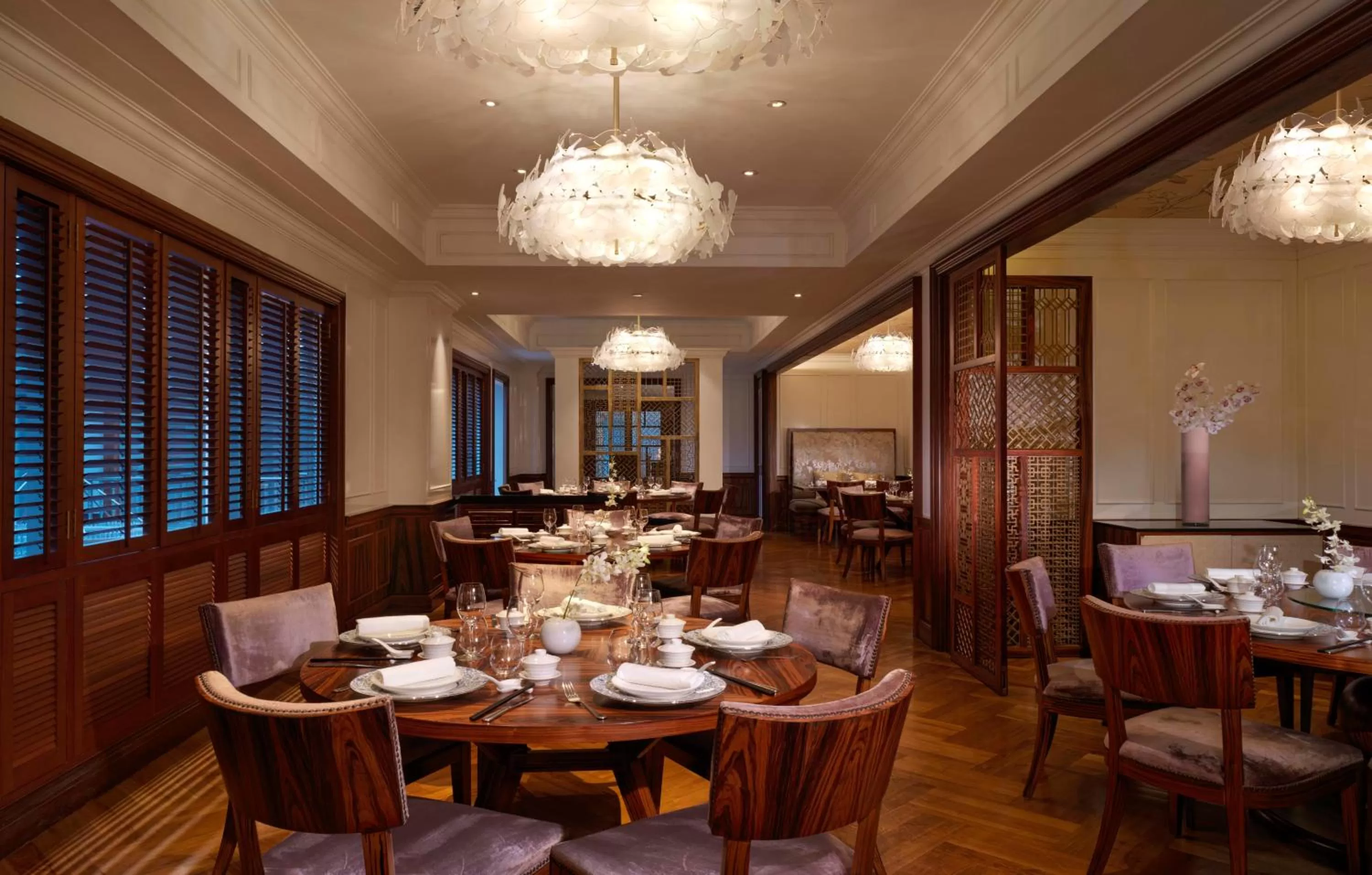 Restaurant/places to eat in InterContinental Singapore by IHG