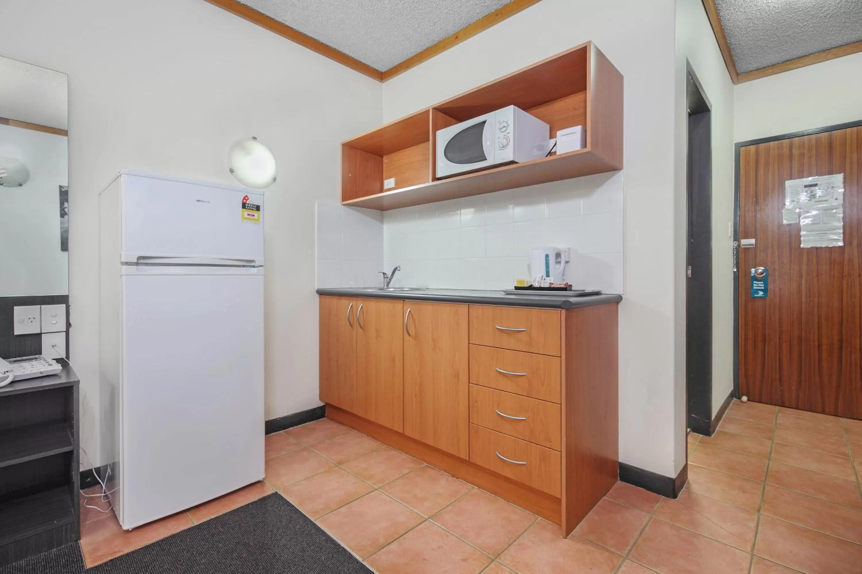 Belconnen Way Hotel & Serviced Apartments