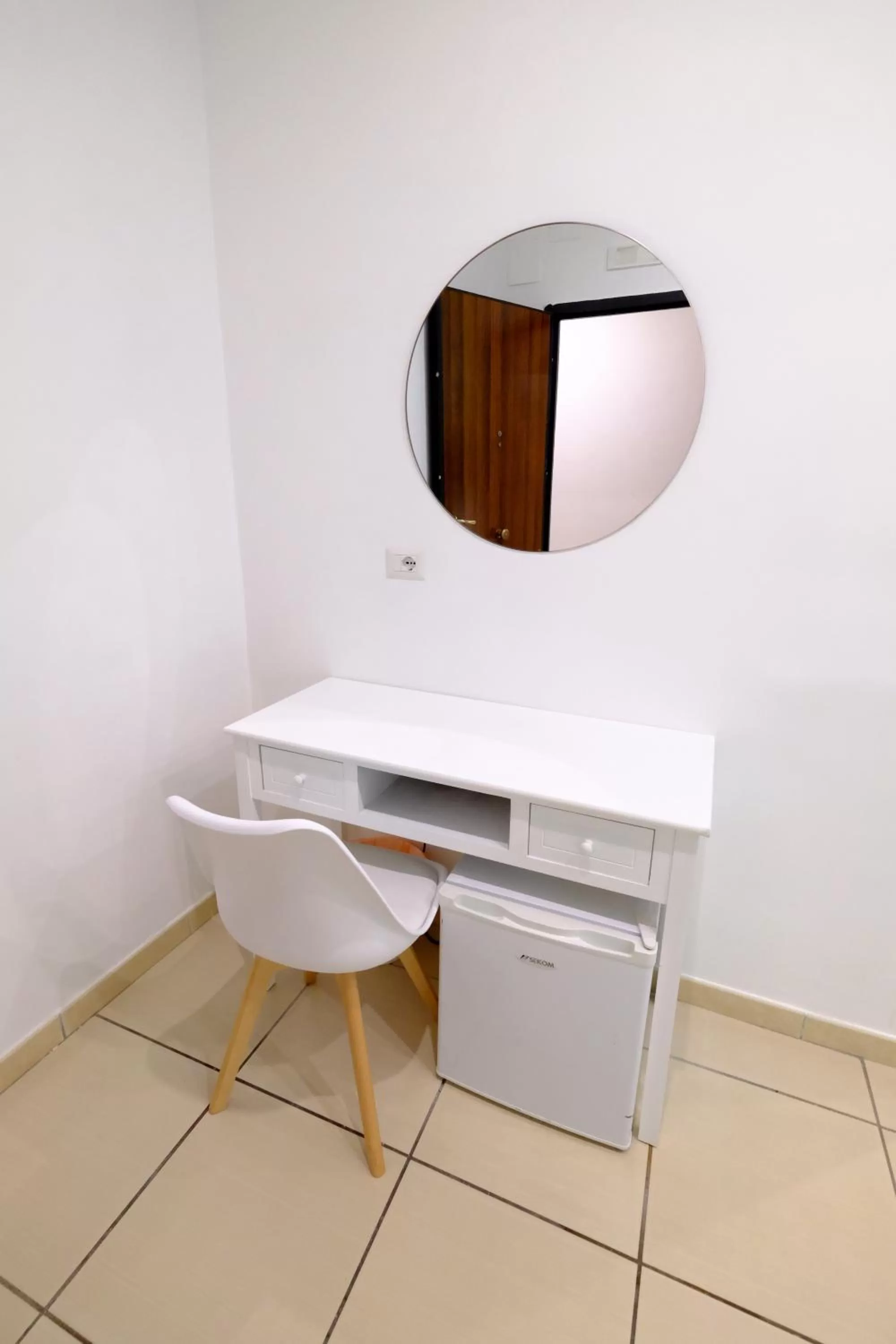 TV/Entertainment Center in Donna Elena B&B