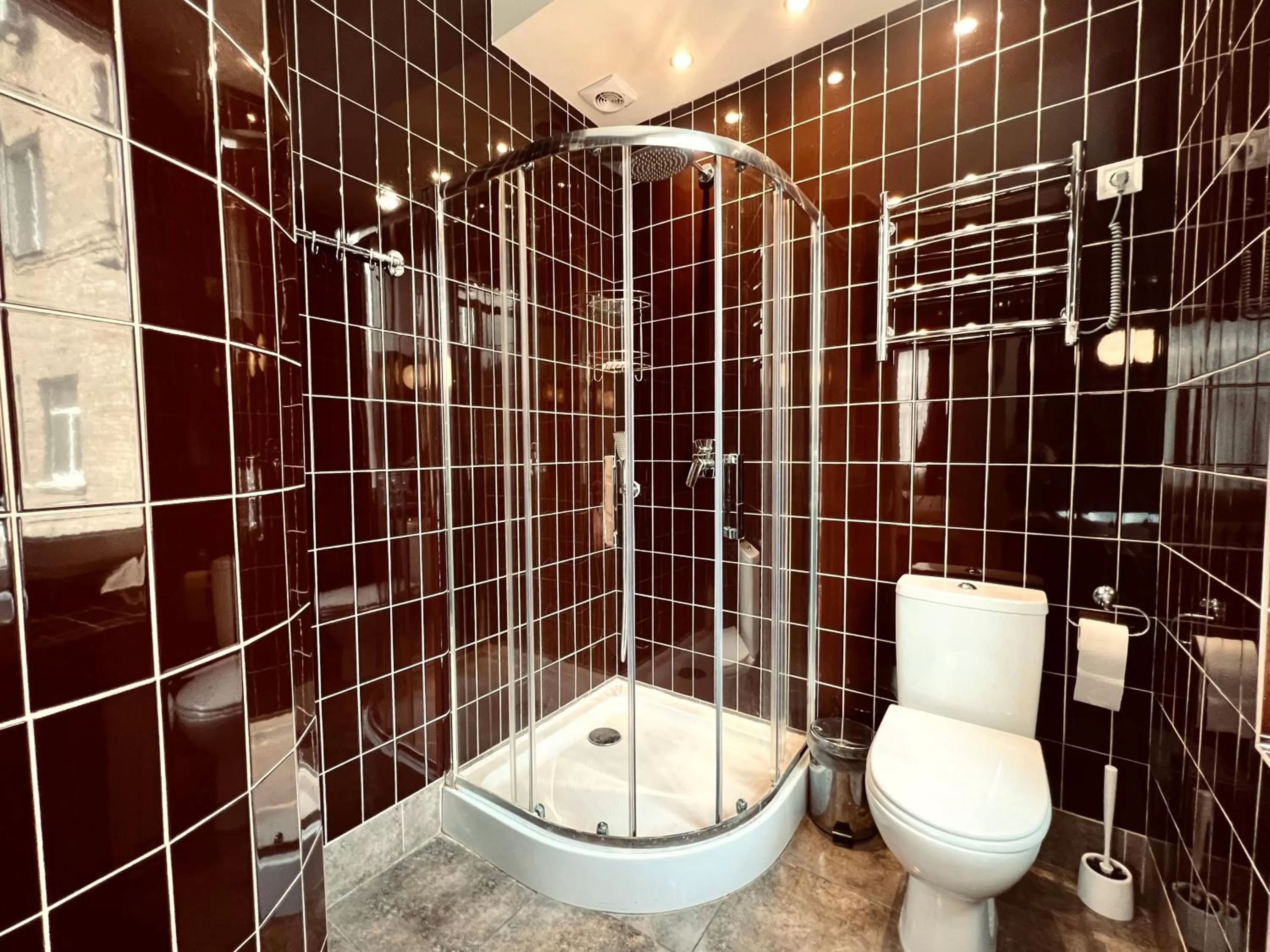 Shower in Kyiv Panorama Apartments near Gulliver