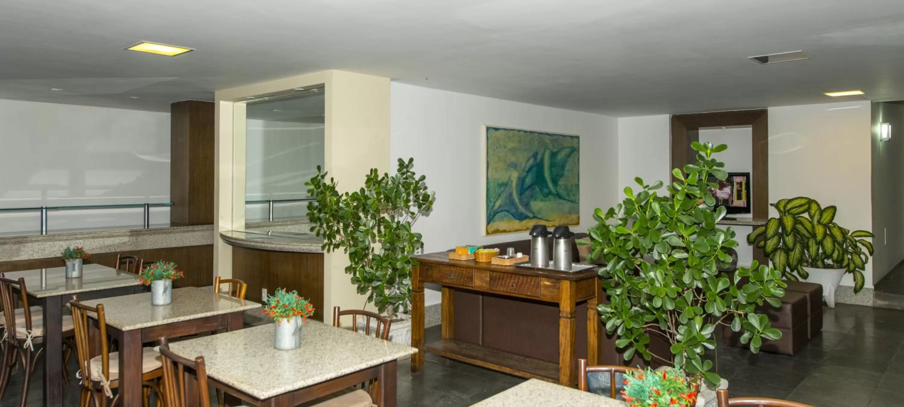 Restaurant/places to eat in La Belle Beach Hotel