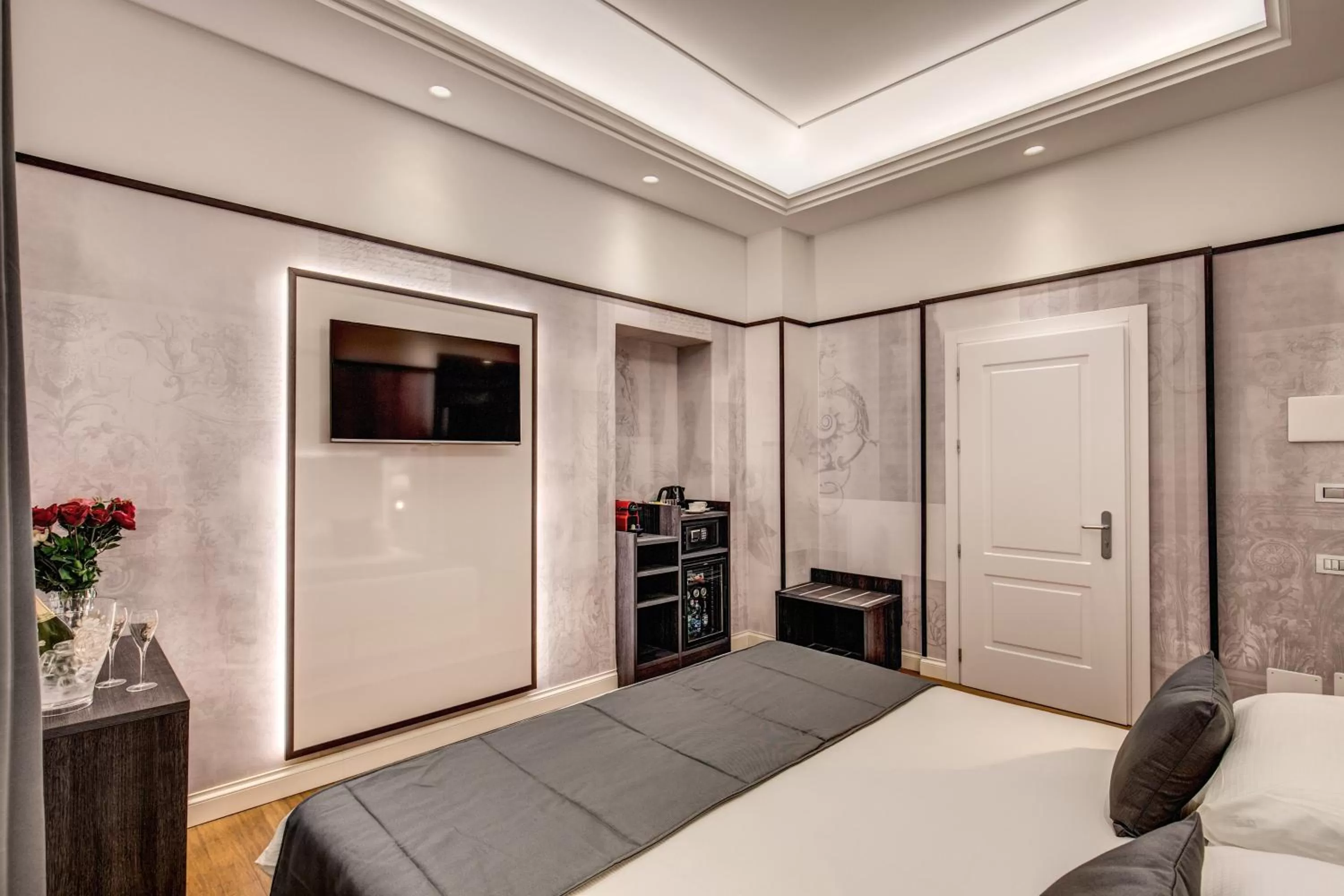 Photo of the whole room, Bed in The Liberty Boutique Hotel