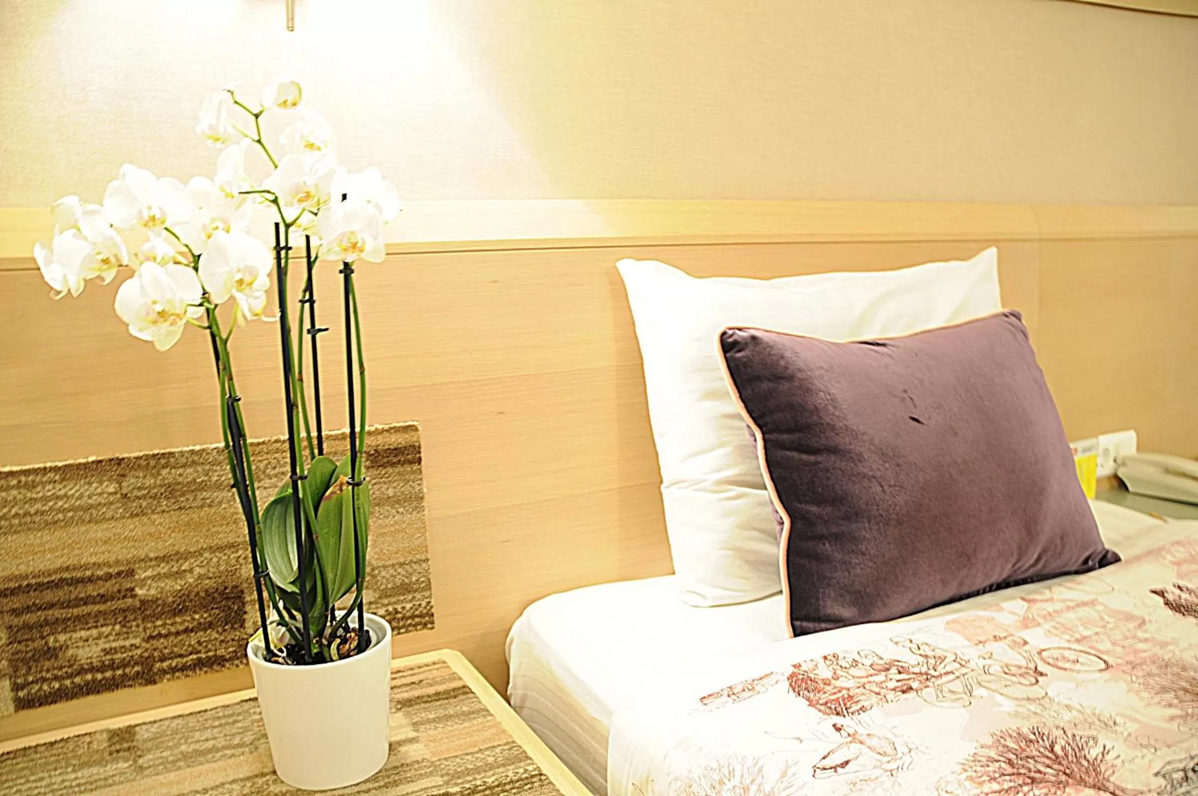 Bed in SV Business Hotel Taksim