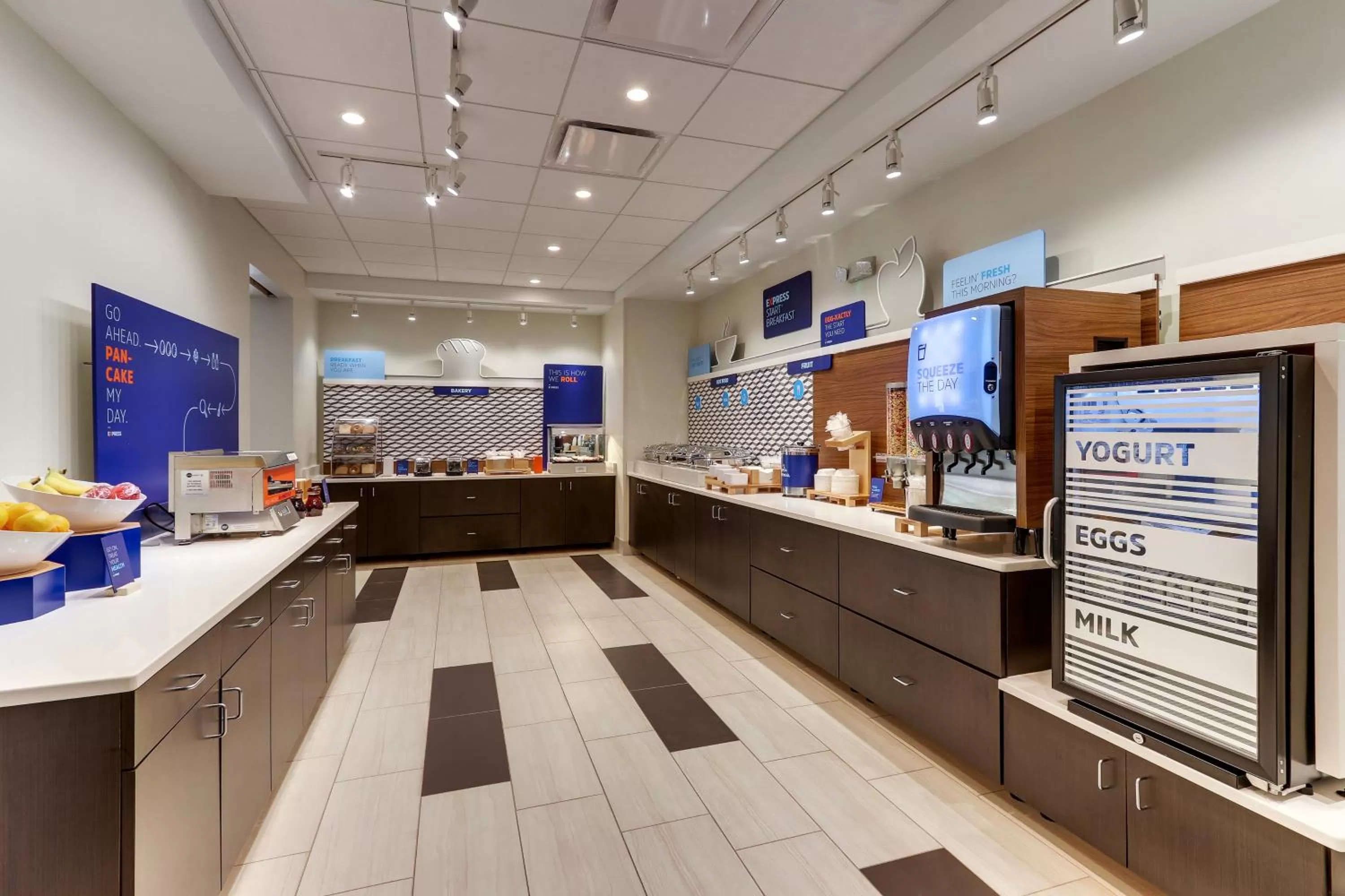 Breakfast in Holiday Inn Express & Suites - Roanoke – Civic Center