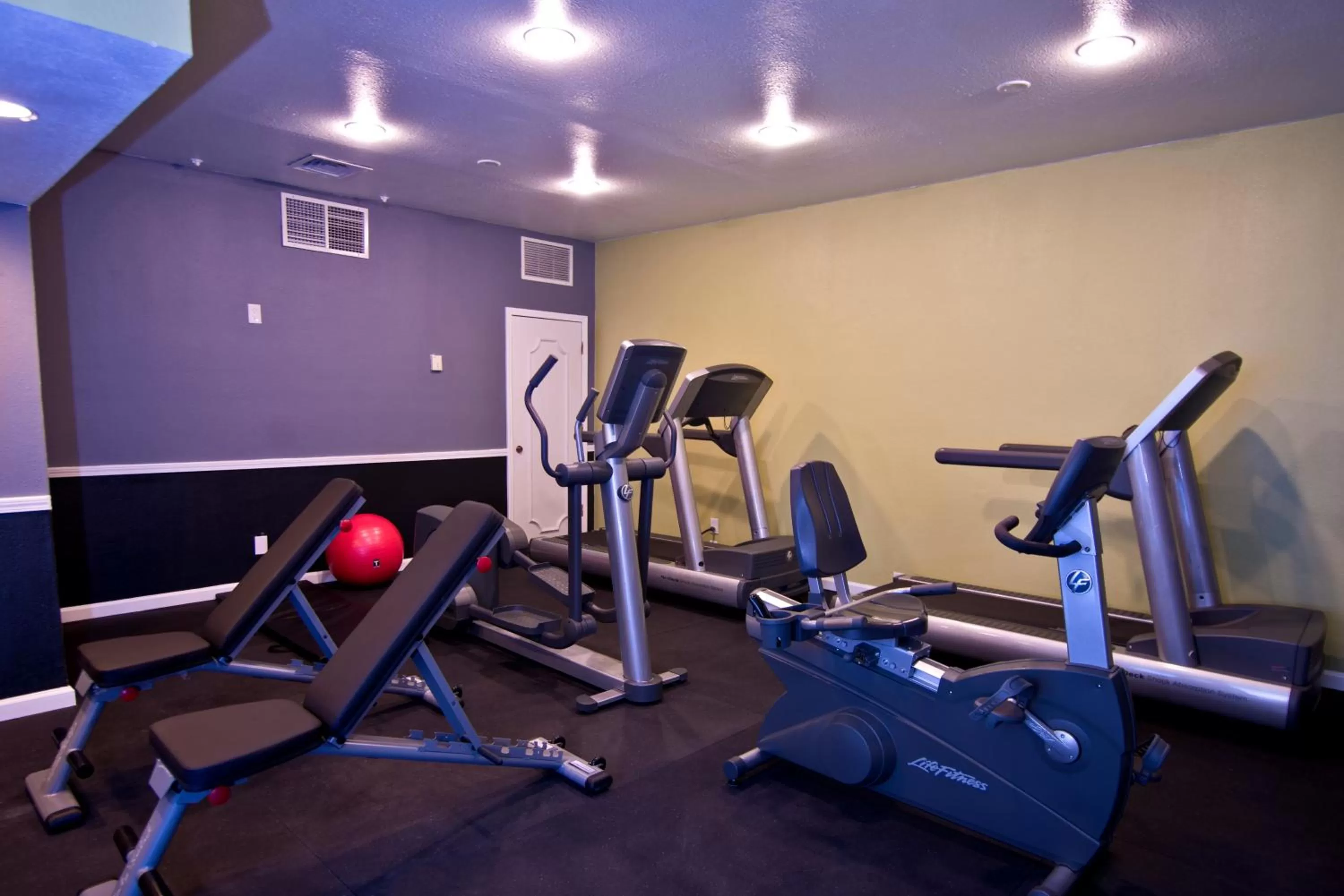 Fitness centre/facilities in Chase Suite El Paso
