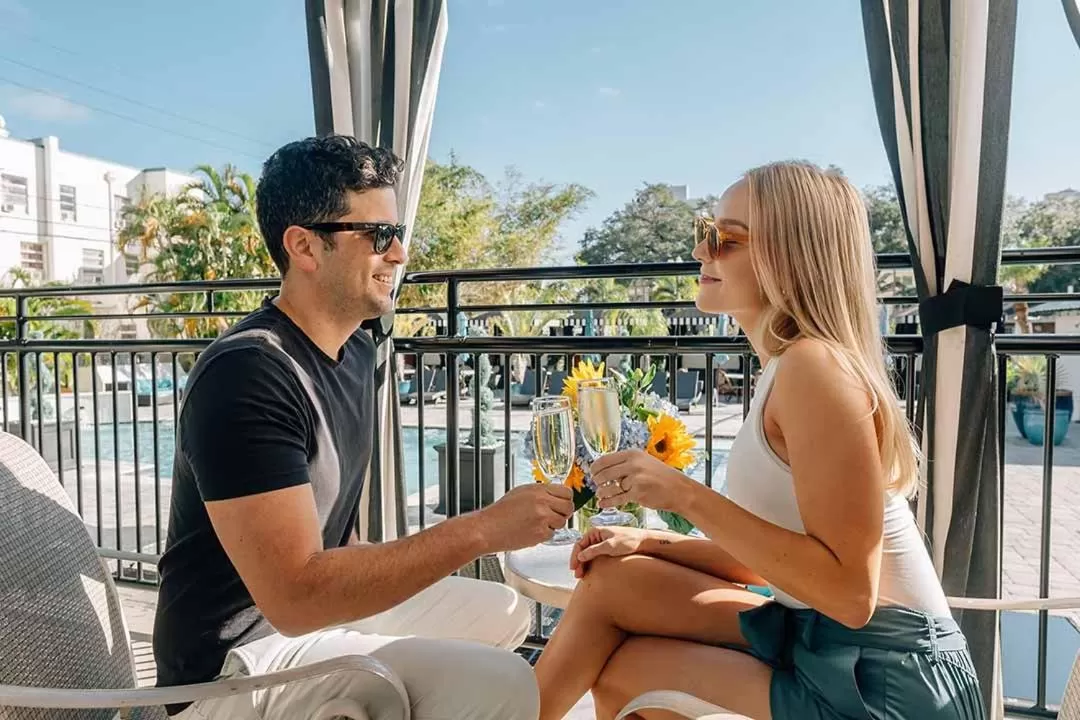 Hollander Hotel - Downtown St. Petersburg