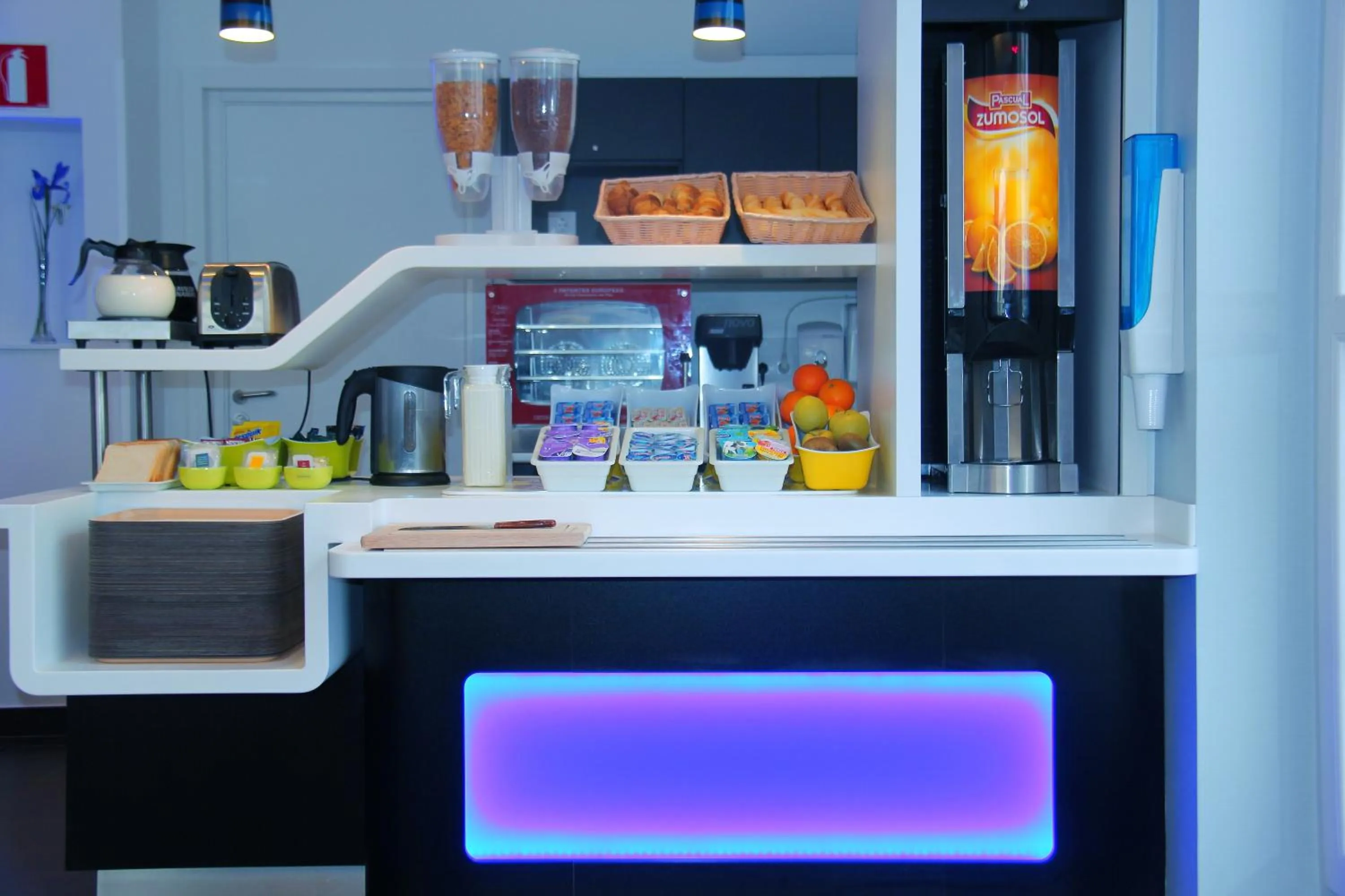 Restaurant/places to eat in Ibis Budget Madrid Centro Las Ventas