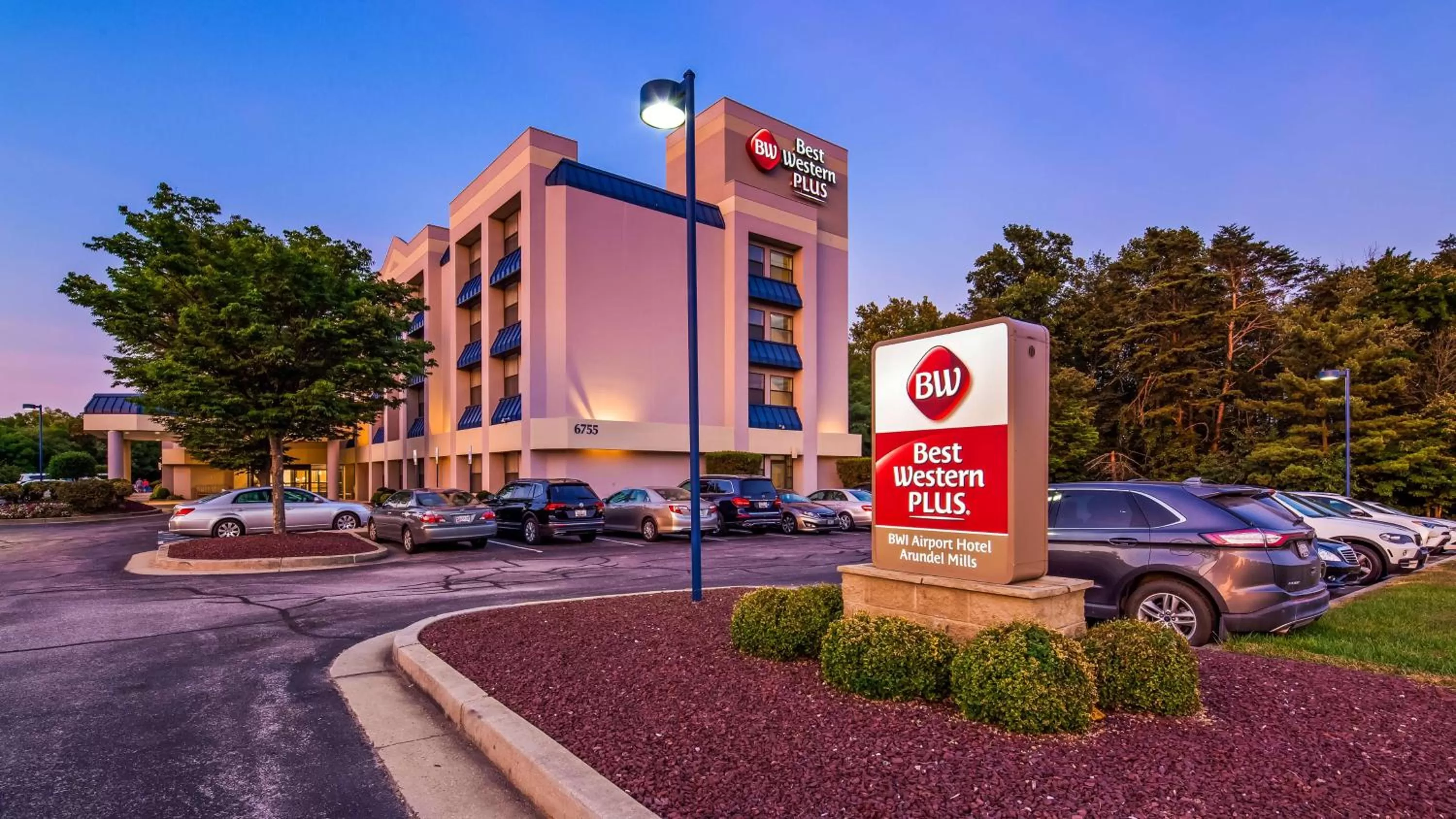 Property building in Best Western Plus BWI Airport Hotel - Arundel Mills