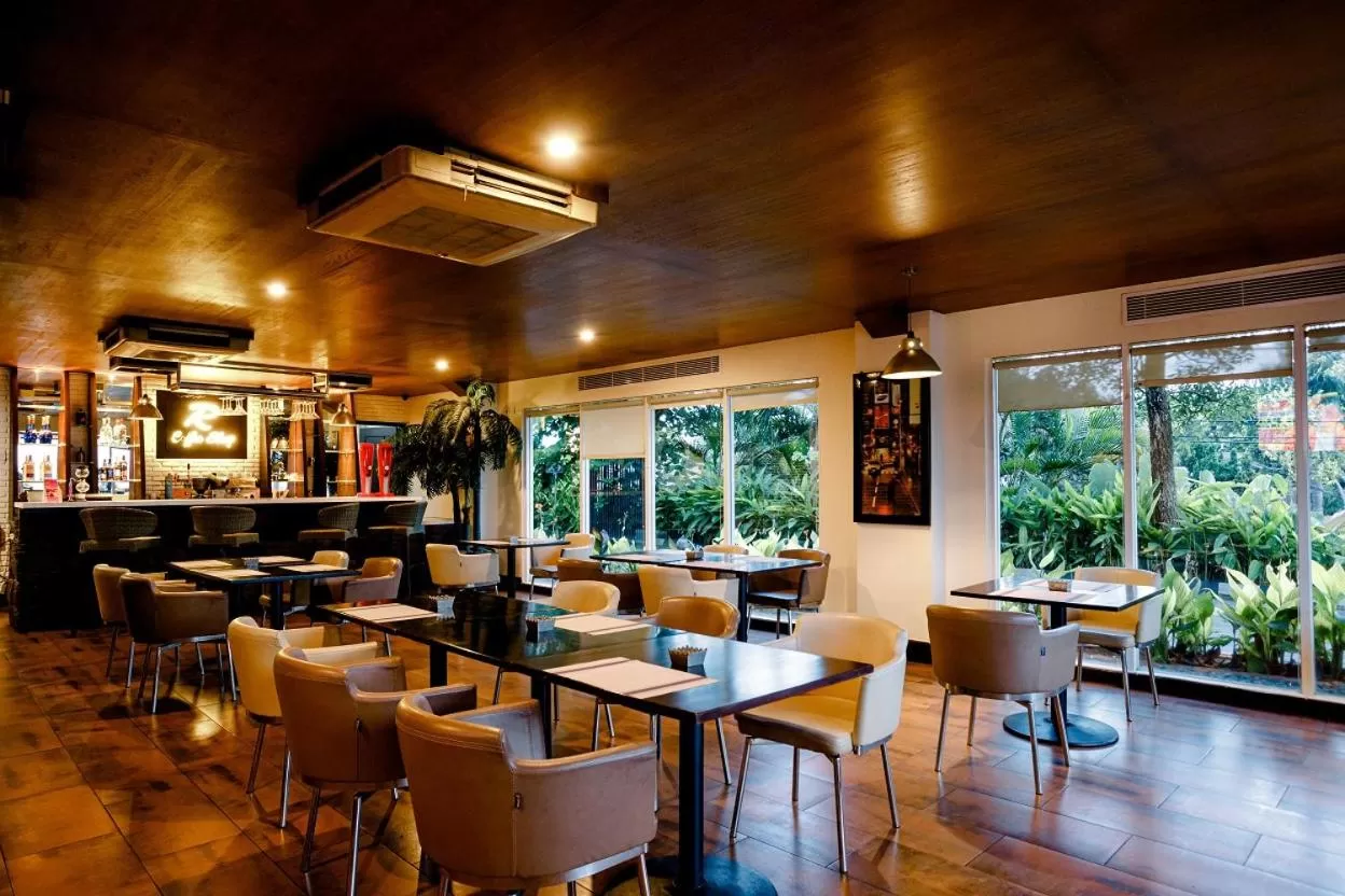 Lounge or bar in Emersia Hotel and Resort