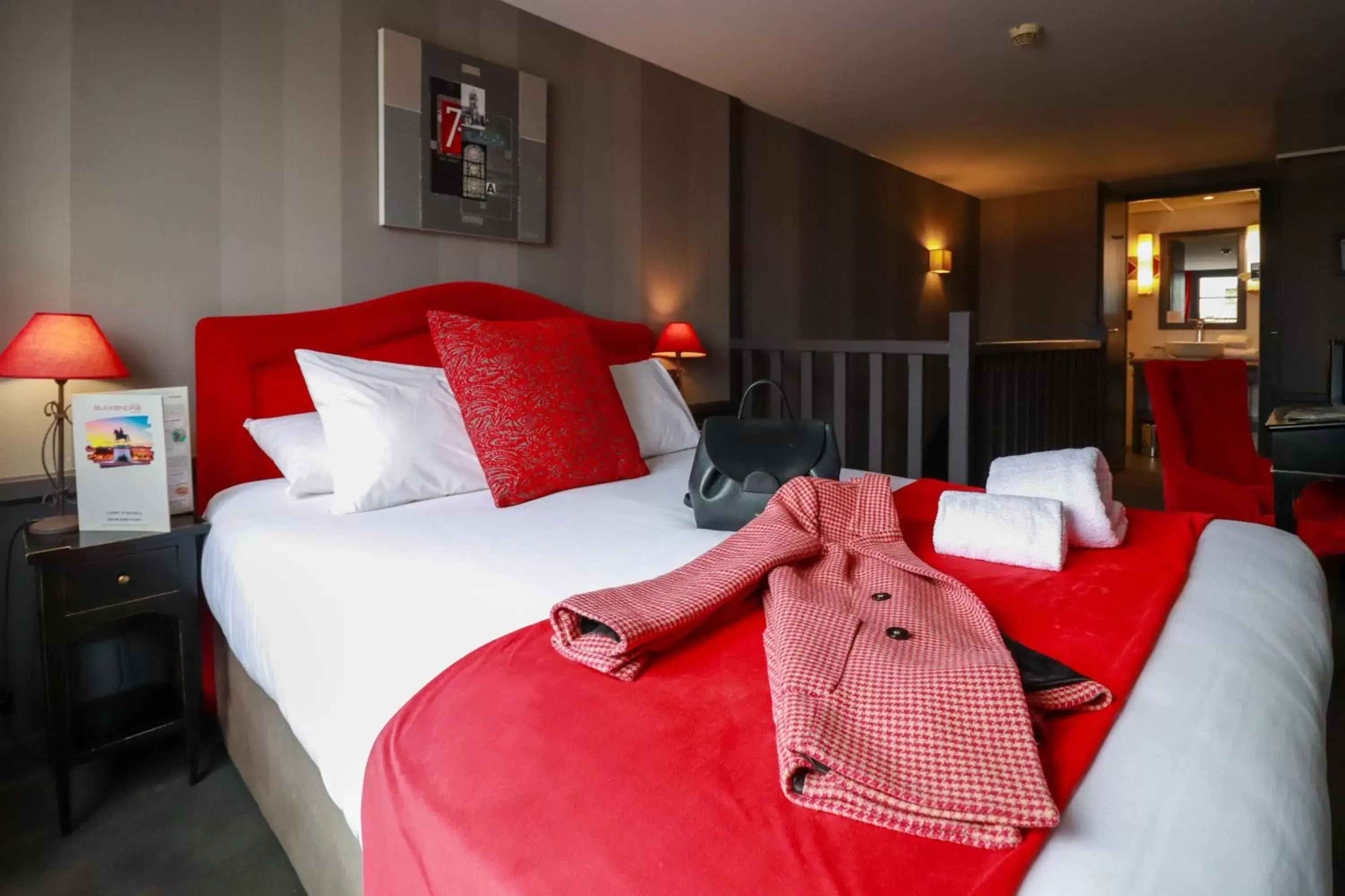 Privilege Double Room - Double bed in Alexandra Privilege Double Room - Double bed in Alexandra