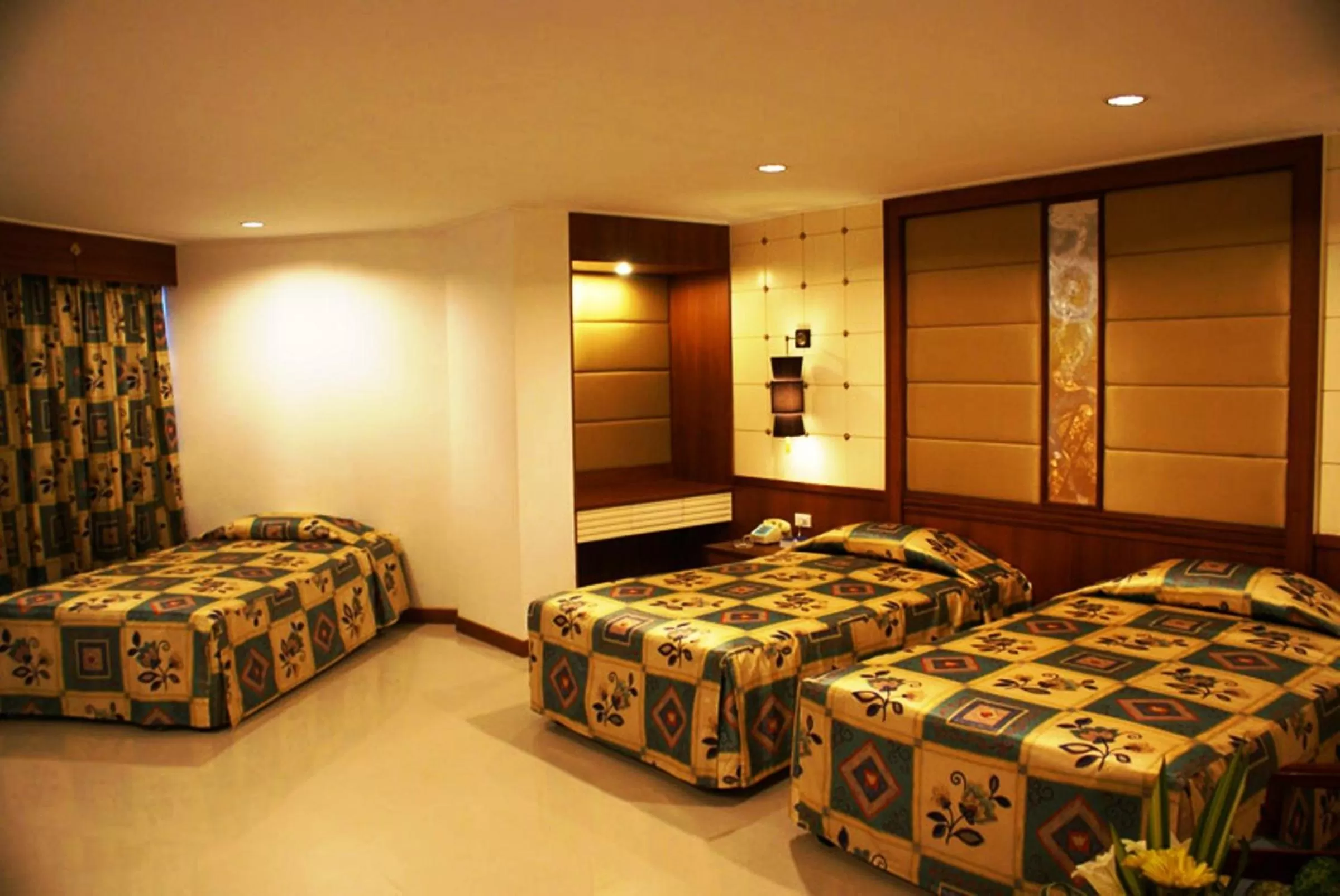 Other, Bed in Royal Twins Palace Hotel