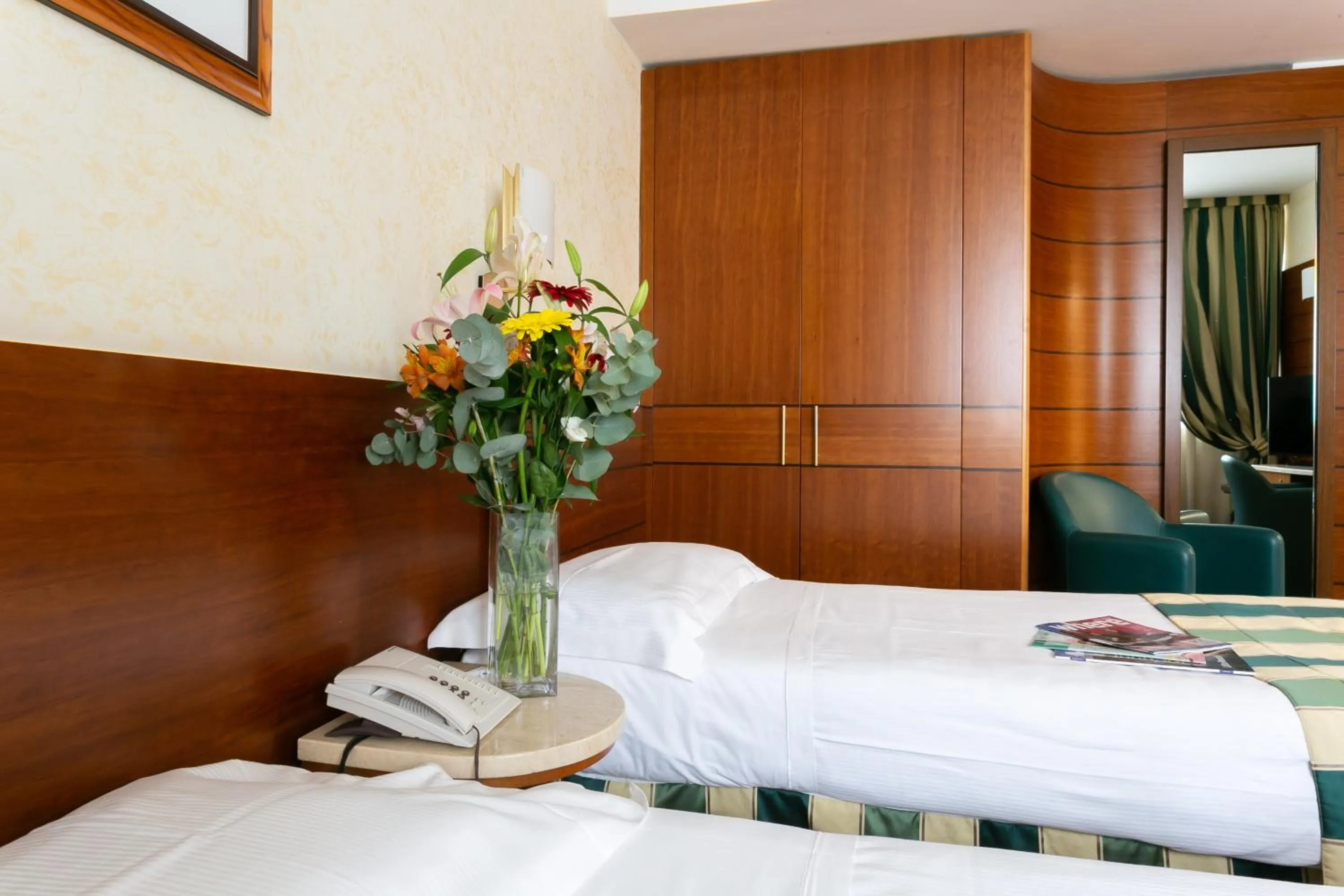 Photo of the whole room, Bed in Hotel Mirage Sure Hotel Collection by Best Western