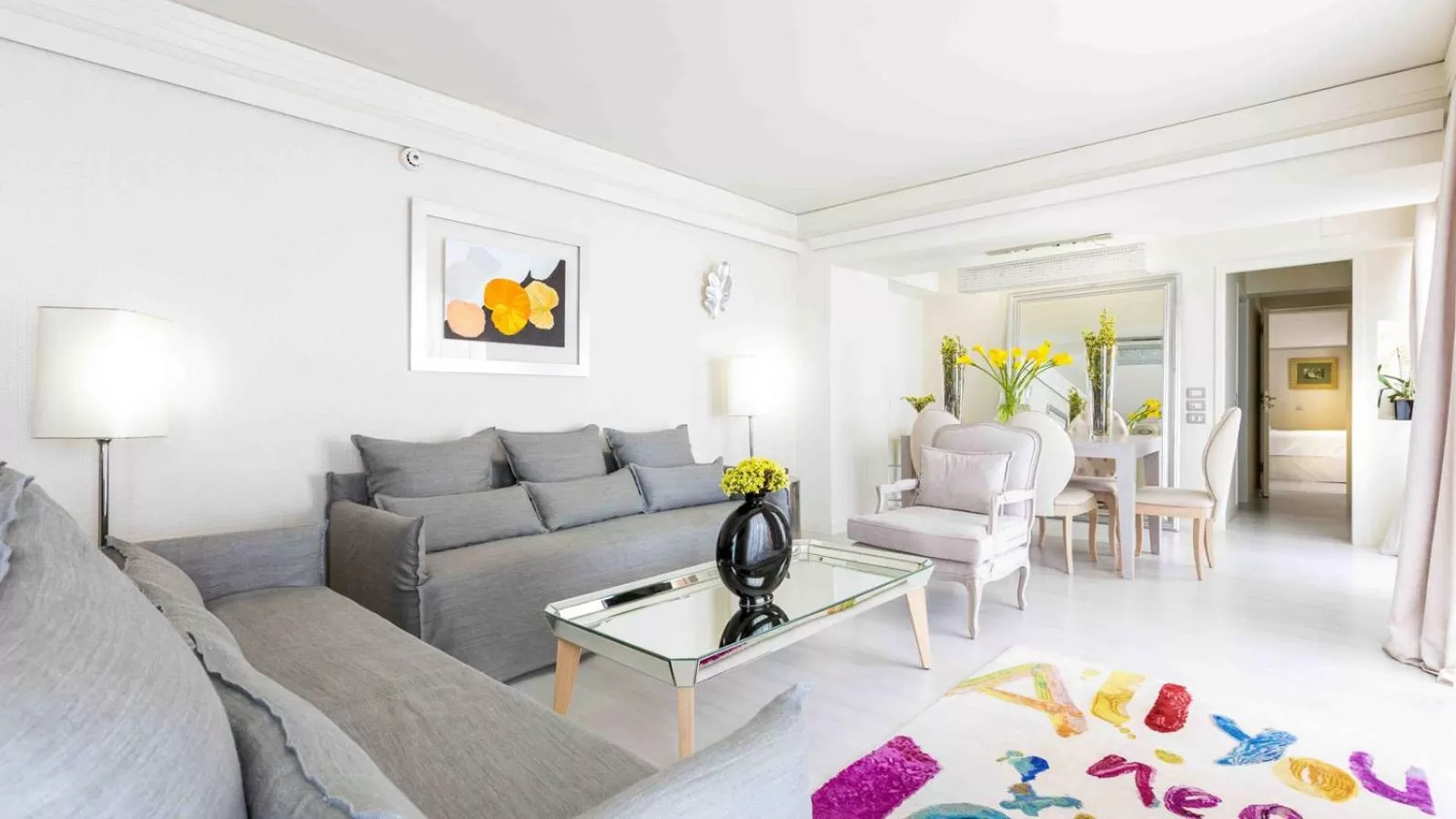 Living room in St George Lycabettus Lifestyle Hotel