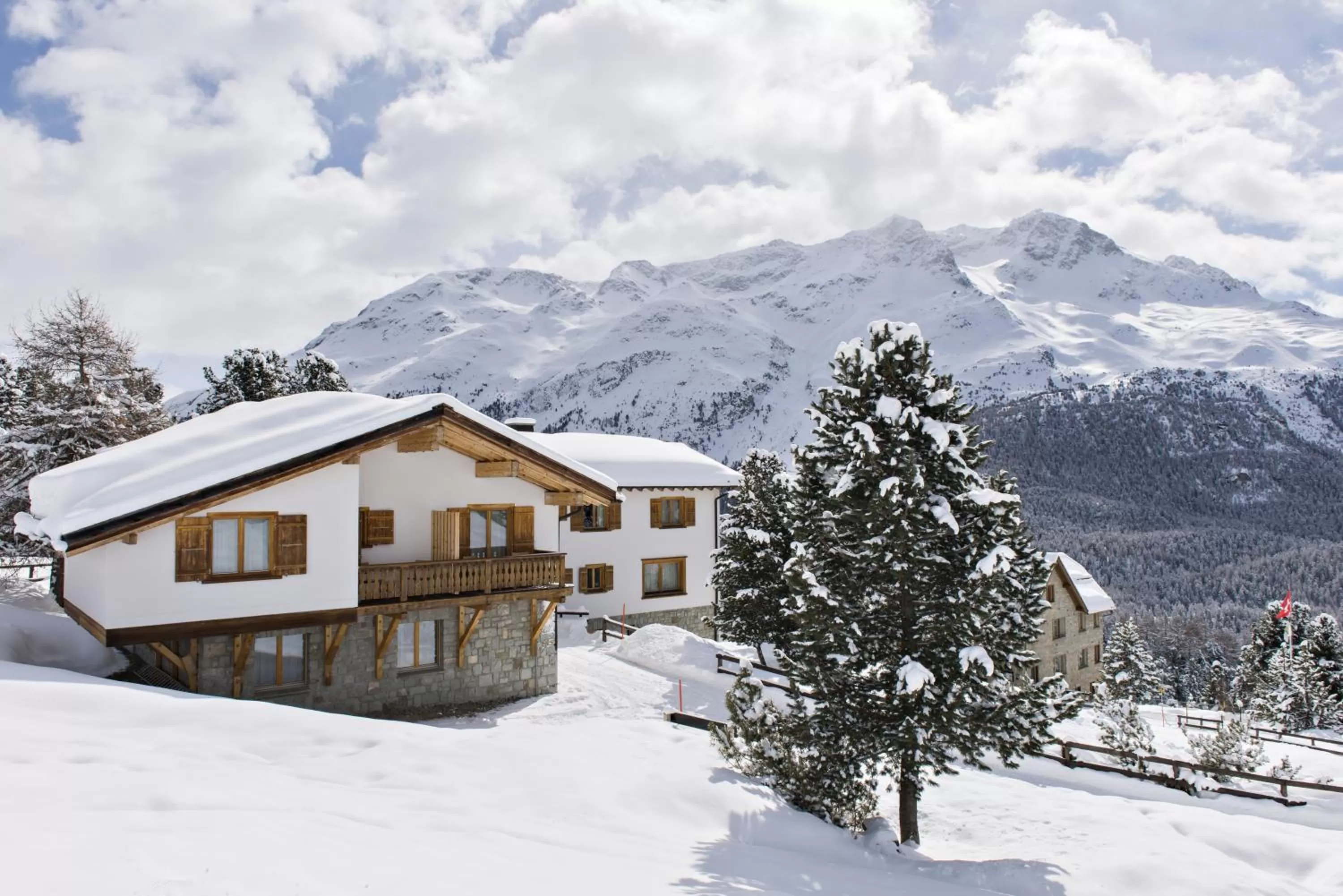 Facade/entrance in Berghotel Randolins